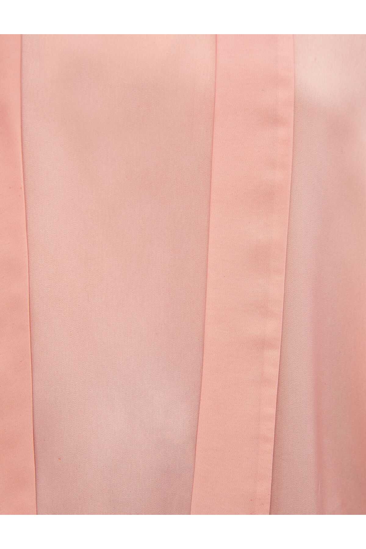 ملیس آغازات