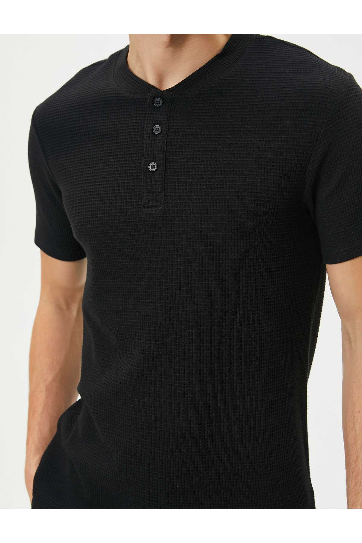 تیشرت پایه یقه گرد-آستین کوتاه نخی بافت دار