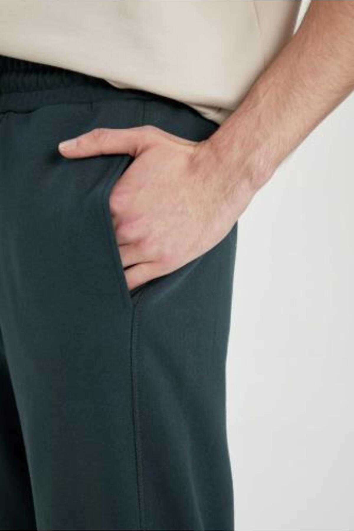 شلوار گرمکن جیبی منظم