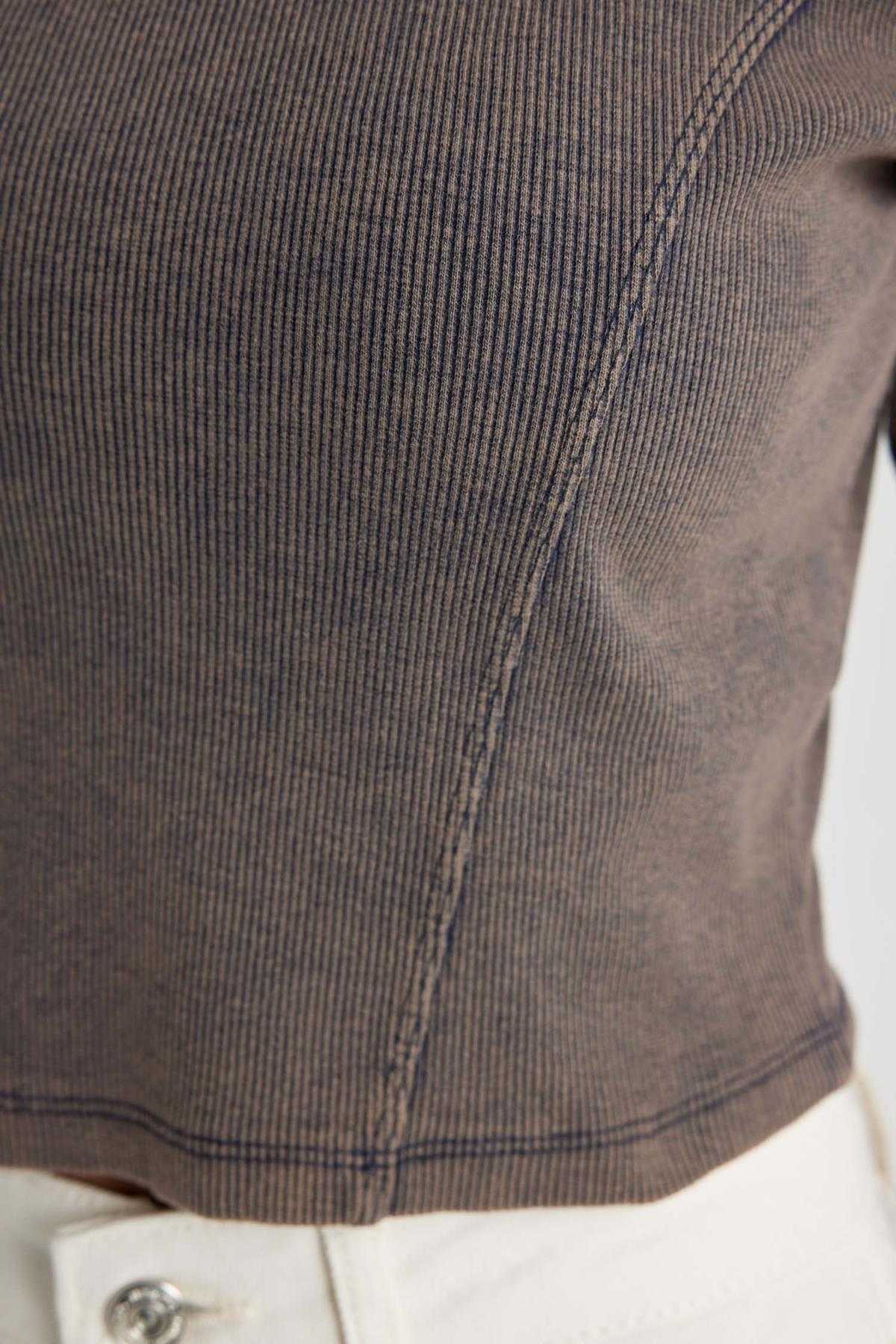 تیشرت آستین بلند یقه خدمه