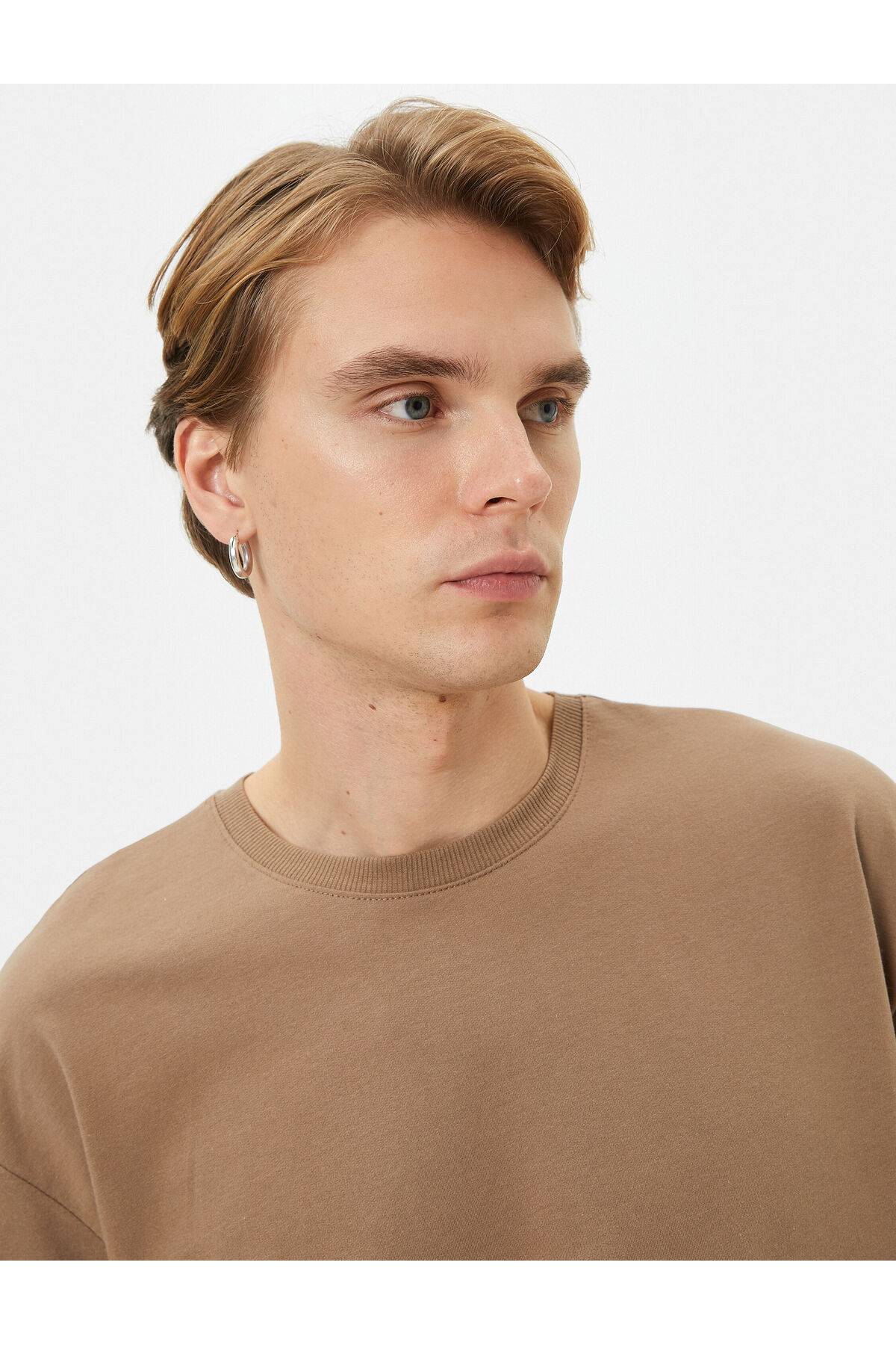 تیشرت پایه آستین کوتاه نخی