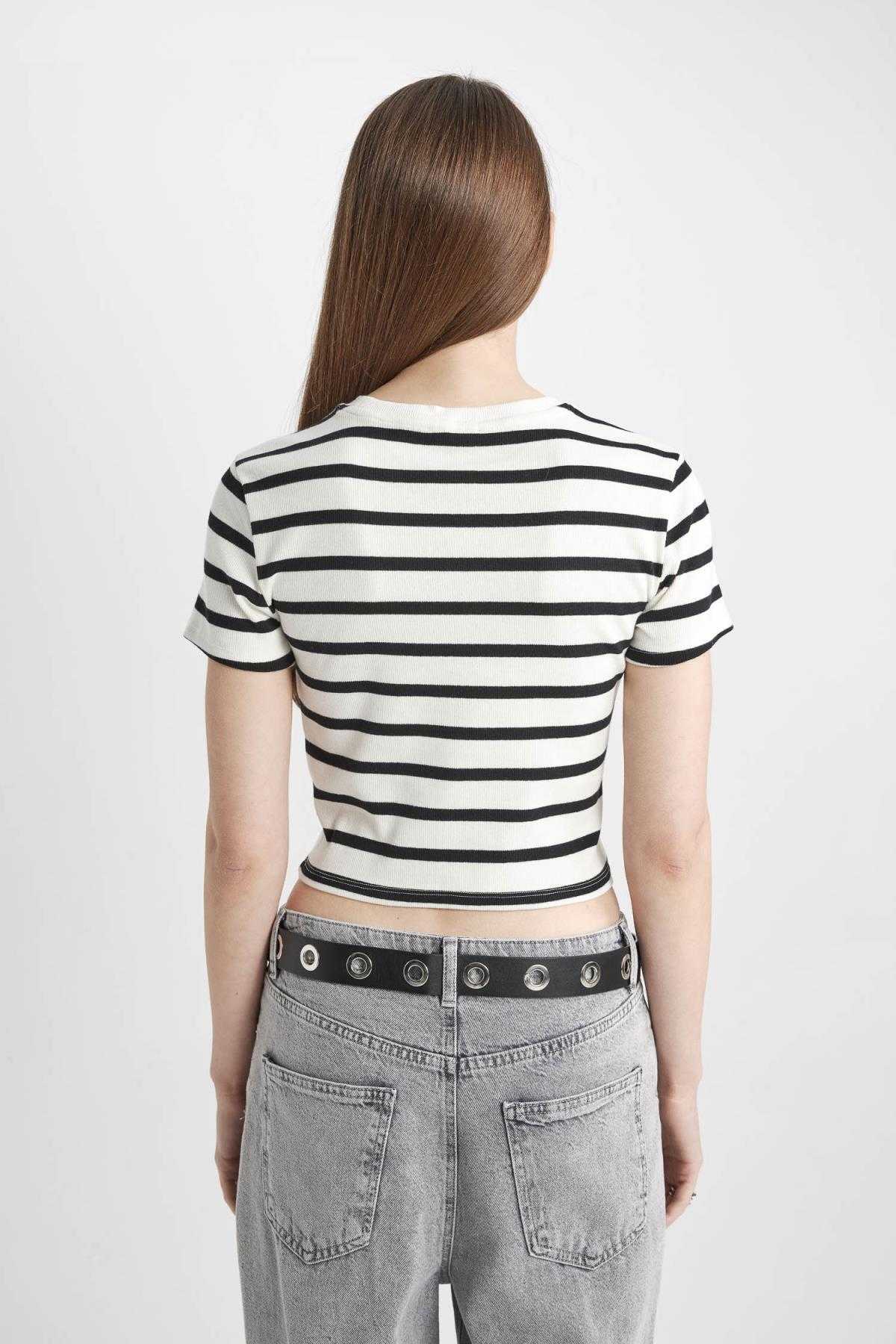 تیشرت آستین کوتاه راه راه باحال