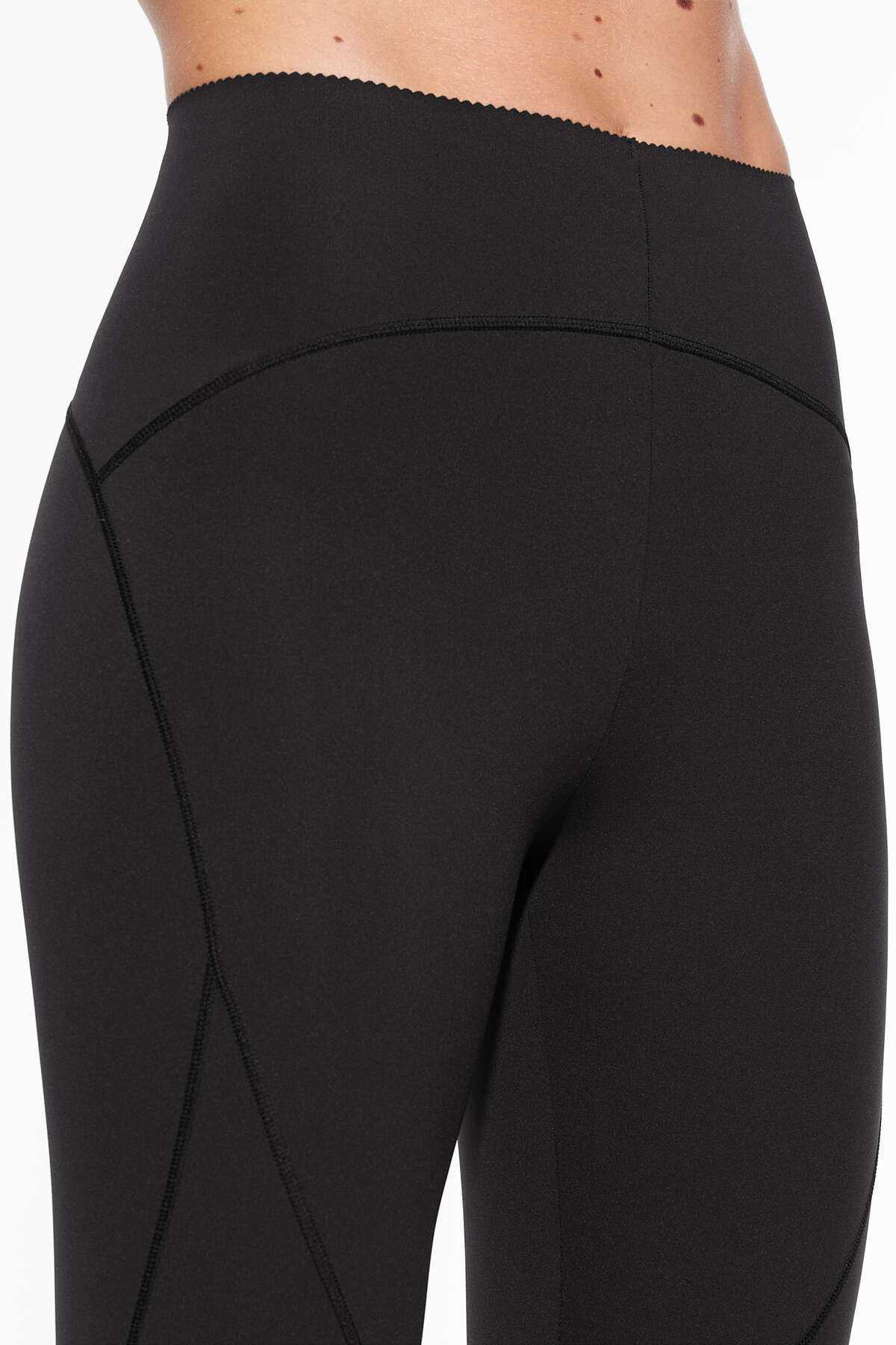 جوراب شلواری پایه فشرده با طول مچ پا