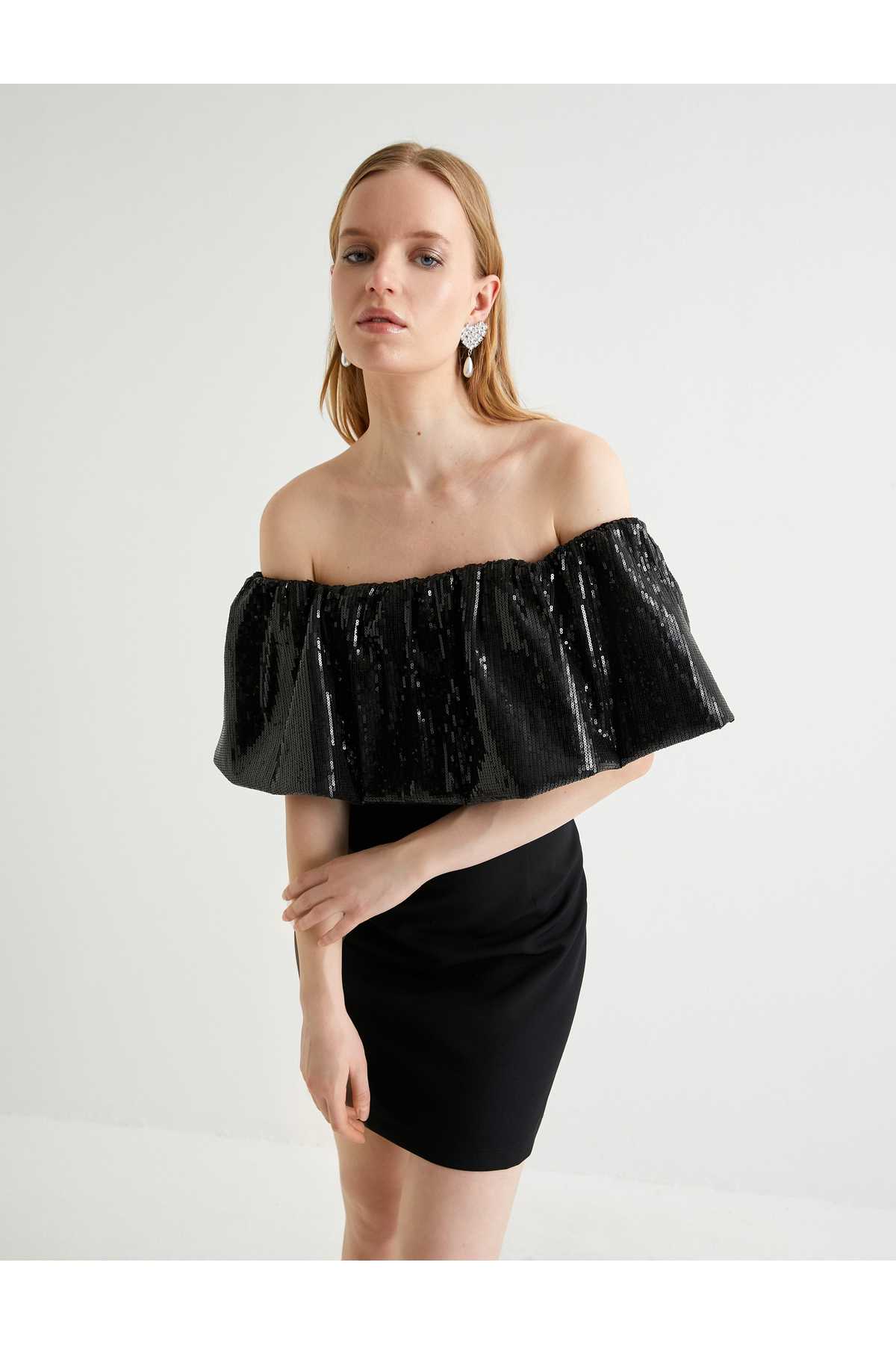 لباس شب پولک دار با قد کوتاه و باریک