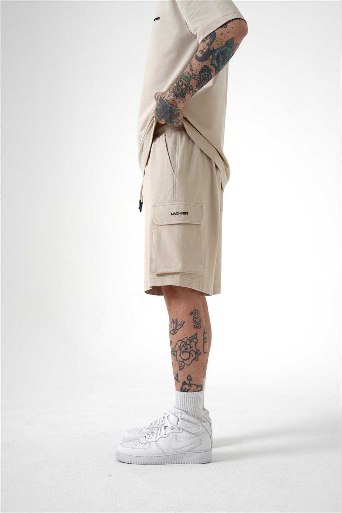 شورت کرمی مردانه با جیب باری