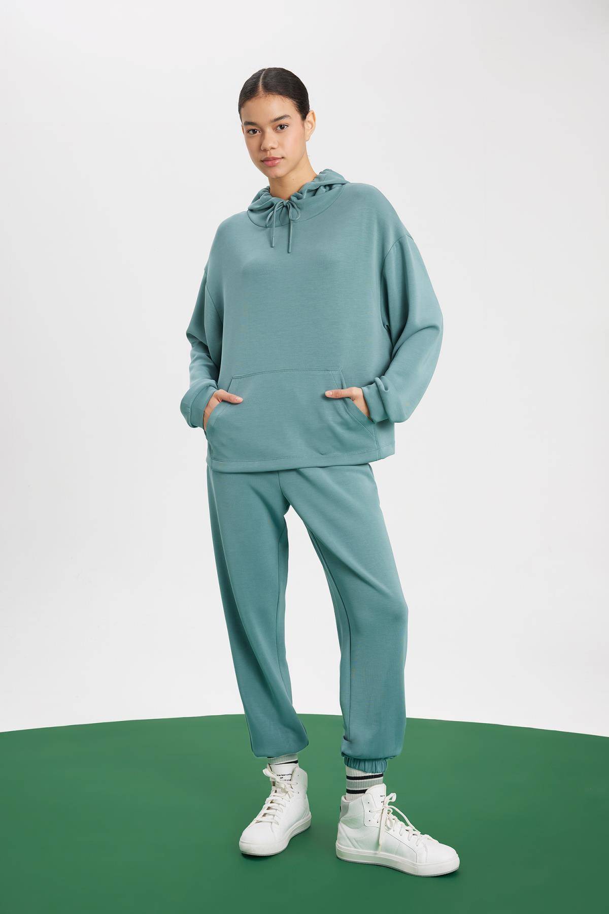 شلوار گرمکن دو جیبی ممتاز Fit Standard Fit B1794ax24sp