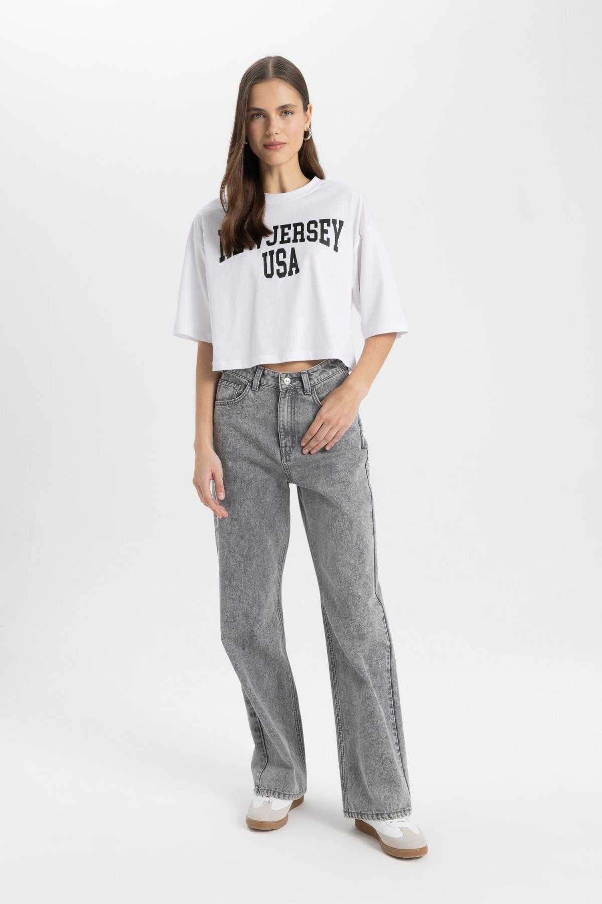 تیشرت آستین کوتاه چاپ شده با یقه خدمه بزرگ Fit