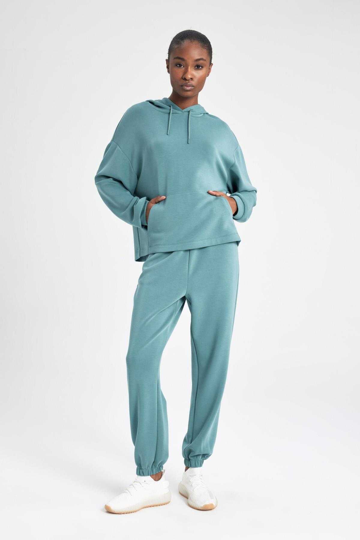 شلوار گرمکن دو جیبی ممتاز Fit Standard Fit B1794ax24sp