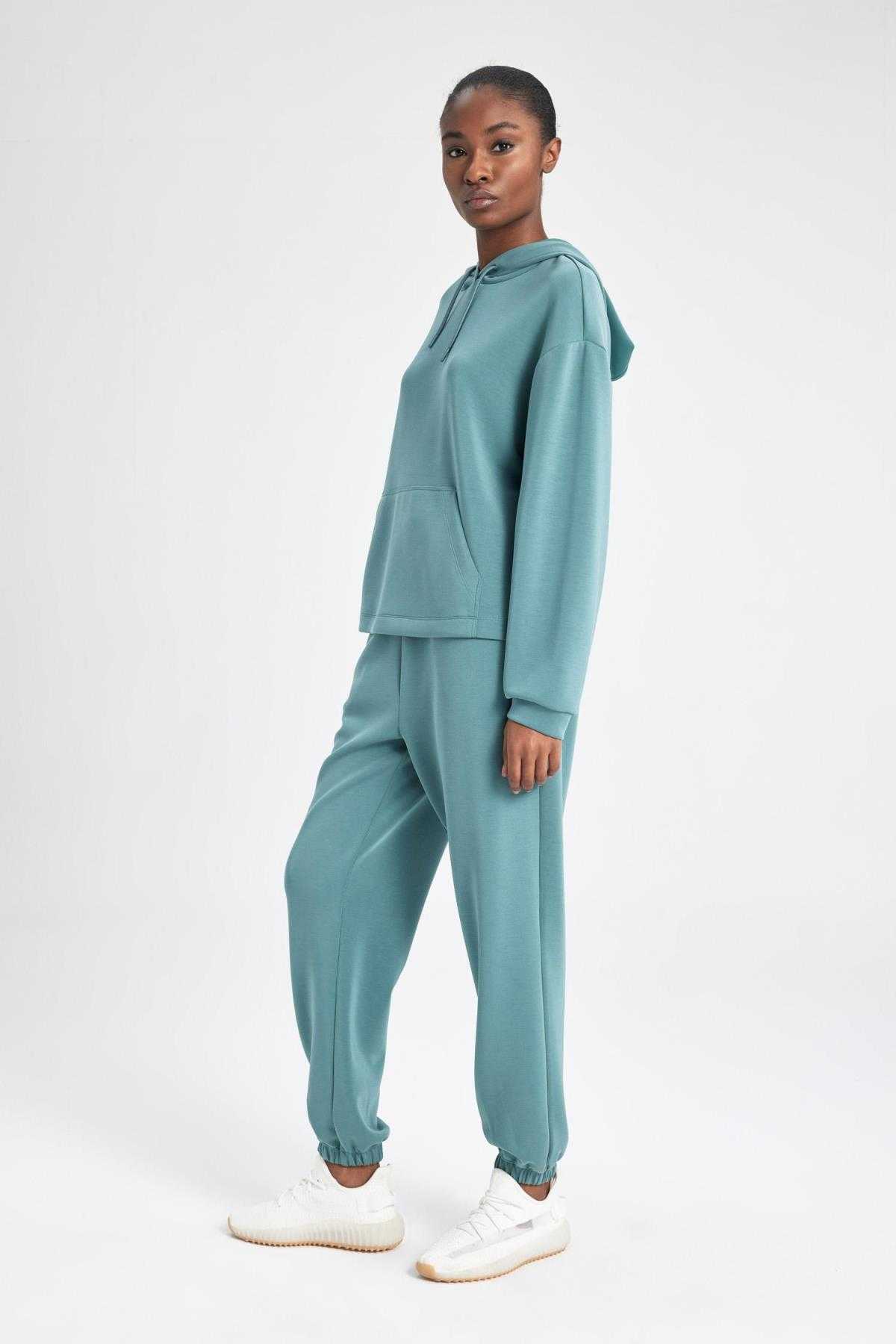 شلوار گرمکن دو جیبی ممتاز Fit Standard Fit B1794ax24sp