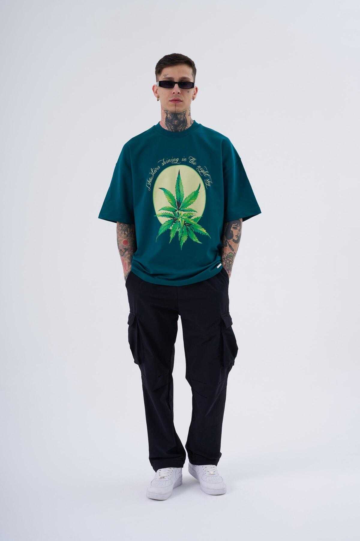 تیشرت مردانه بنفش با چاپ گیاهی