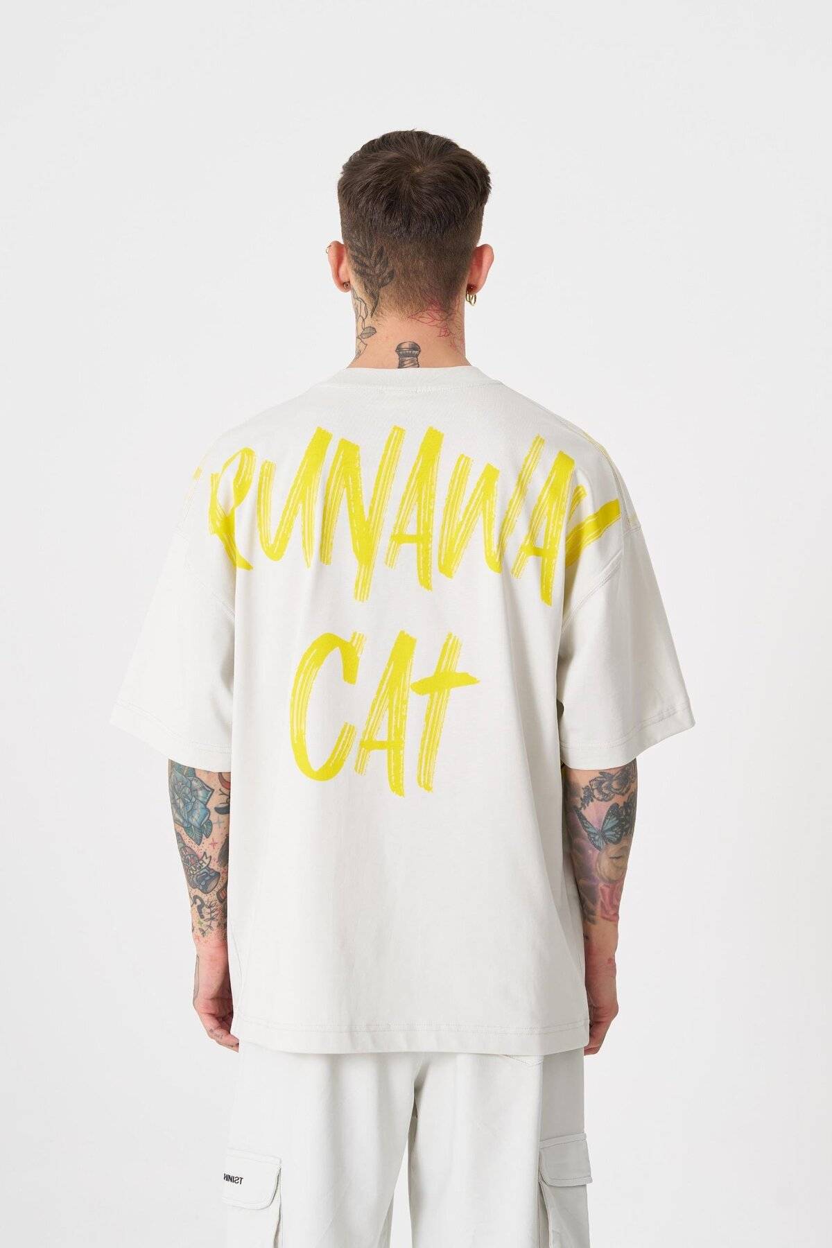 تیشرت مردانه گربه فراری با چاپ سایز بزرگ سبز روشن