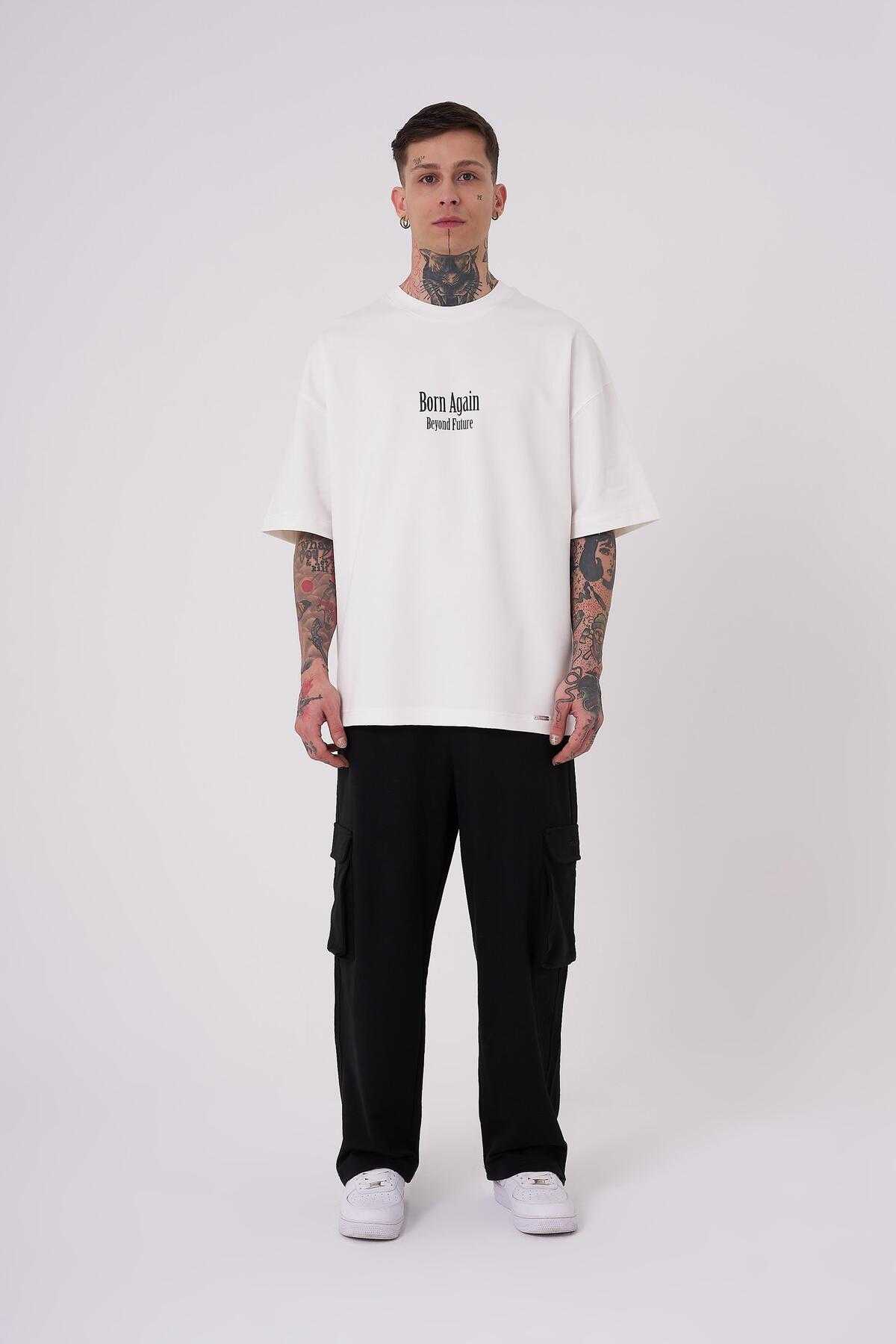 تیشرت مردانه خاکستری با چاپ فراتر از آینده