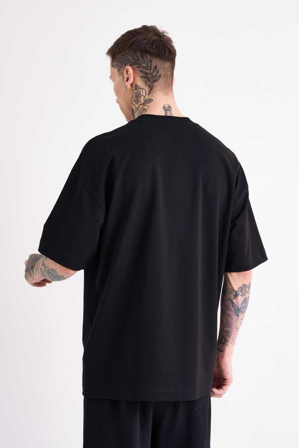 تیشرت مردانه Dama Patch Oversize Ecru