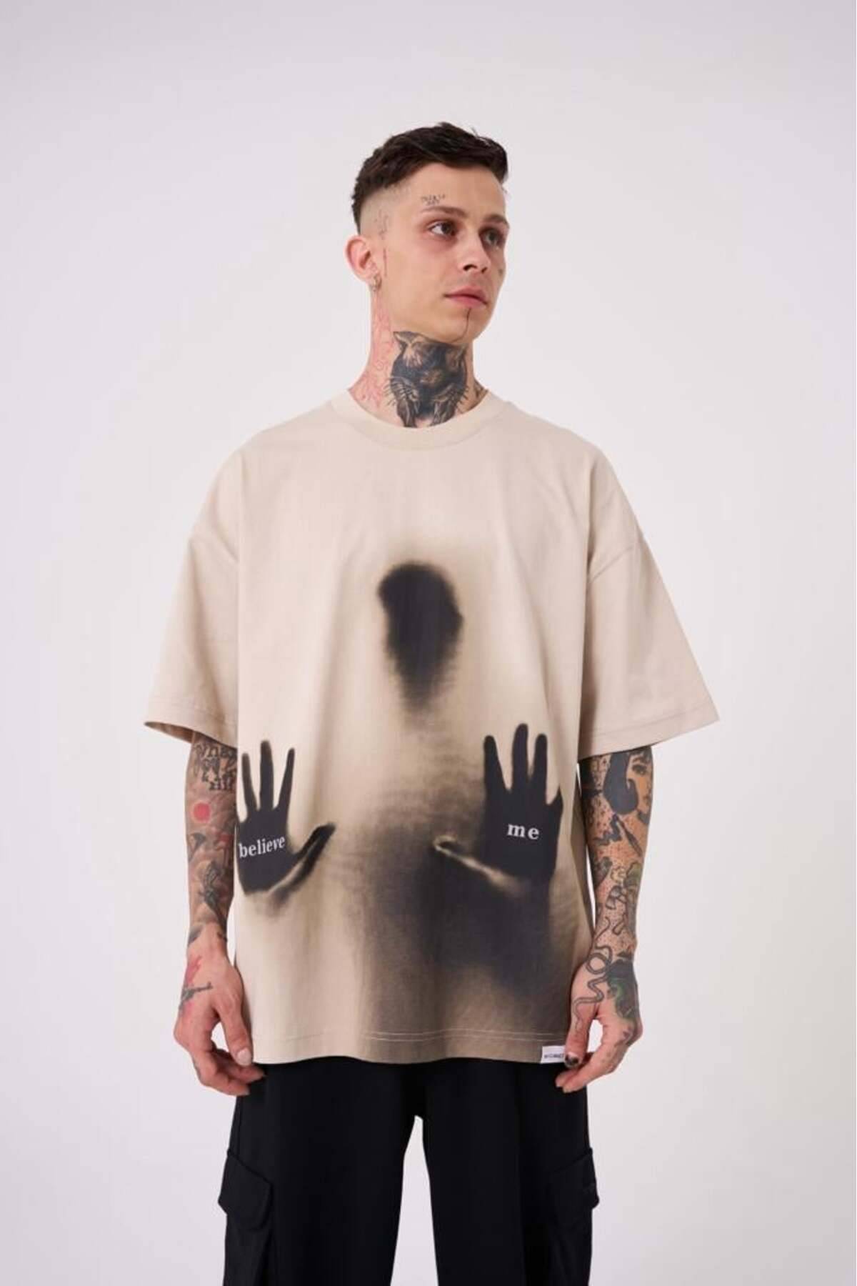 تیشرت مردانه به رنگ سبز روشن چاپ شده به نام Believe Me