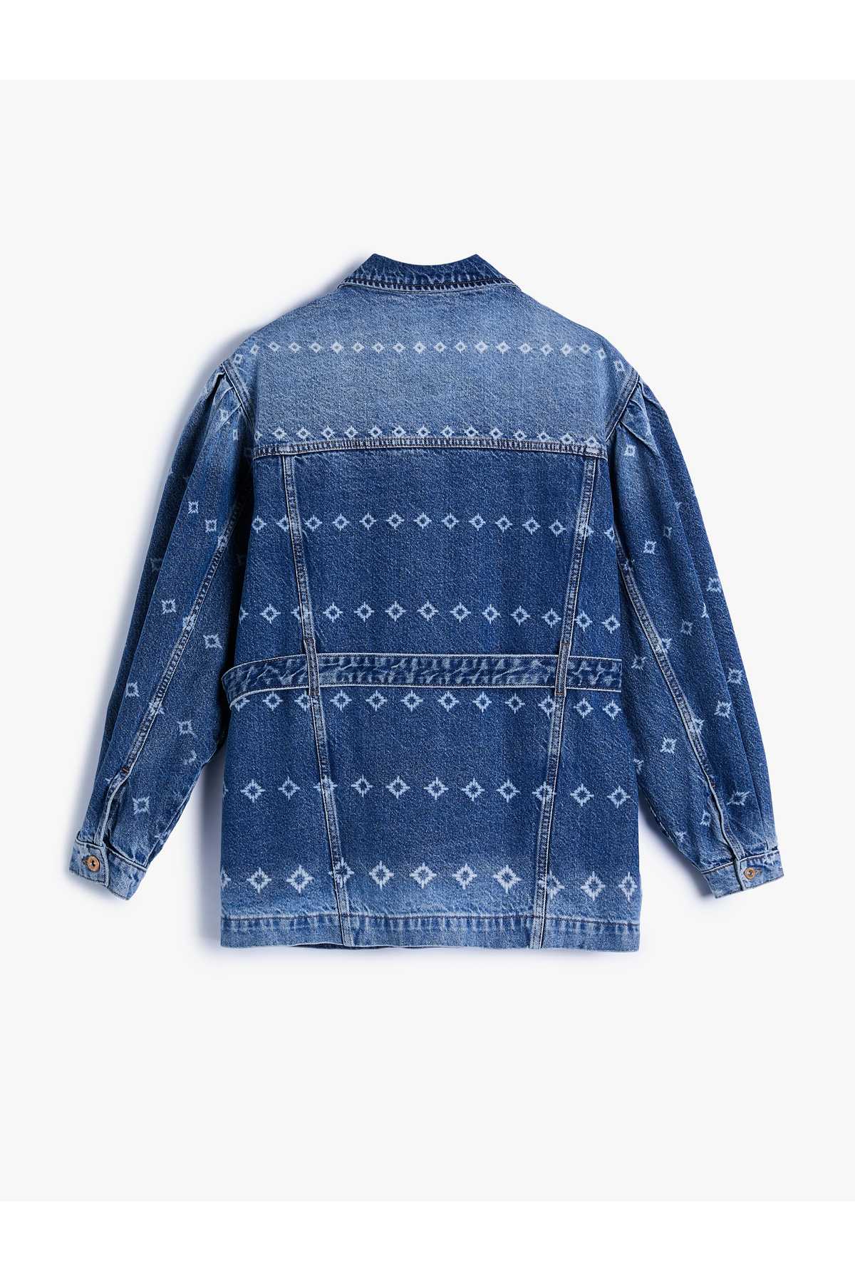 ژاکت جین بلند با جزئیات چاپ لیزری، کمربند، جیب، تناسب راحت