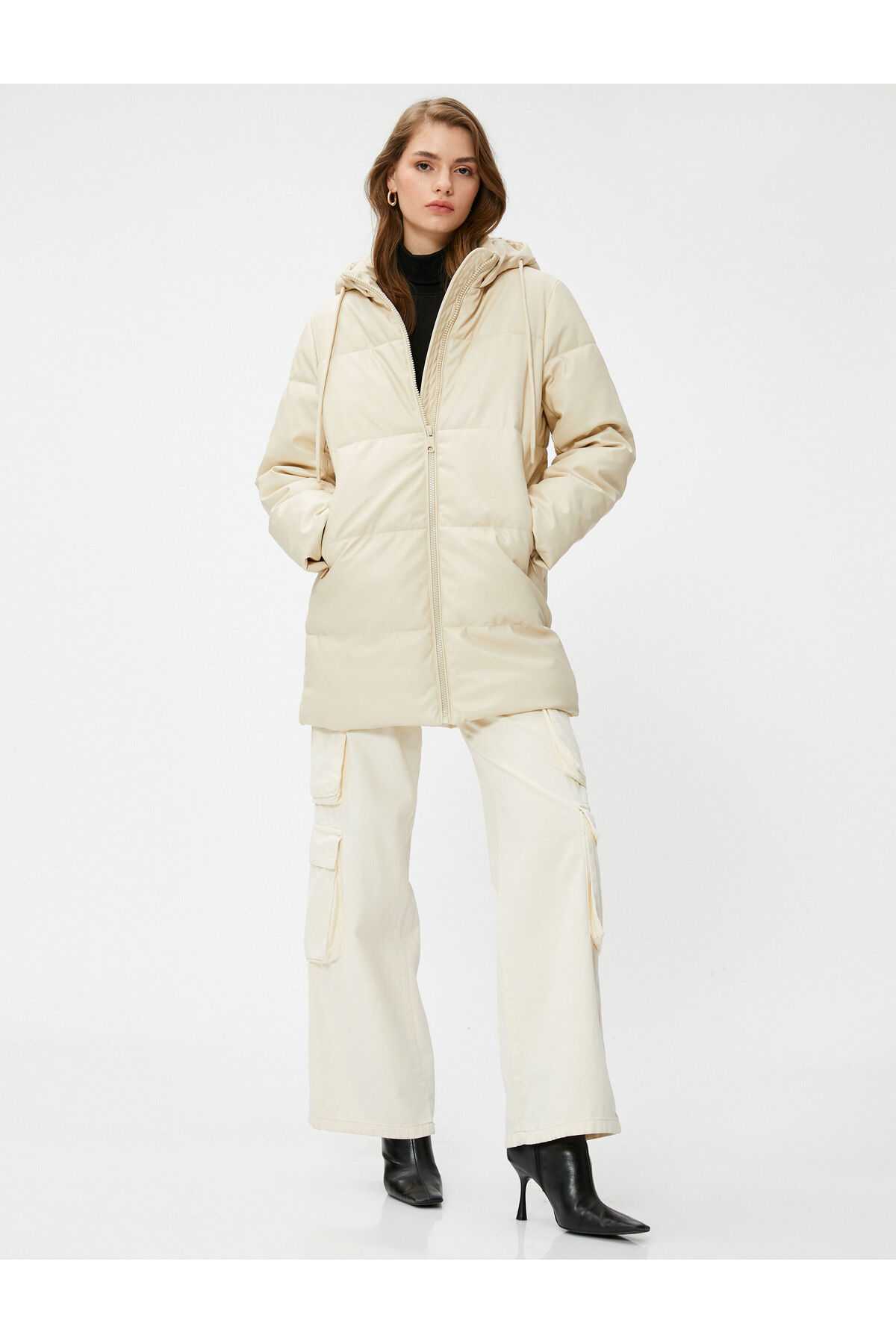 ژاکت پفی قد میدی جیبی کلاهدار