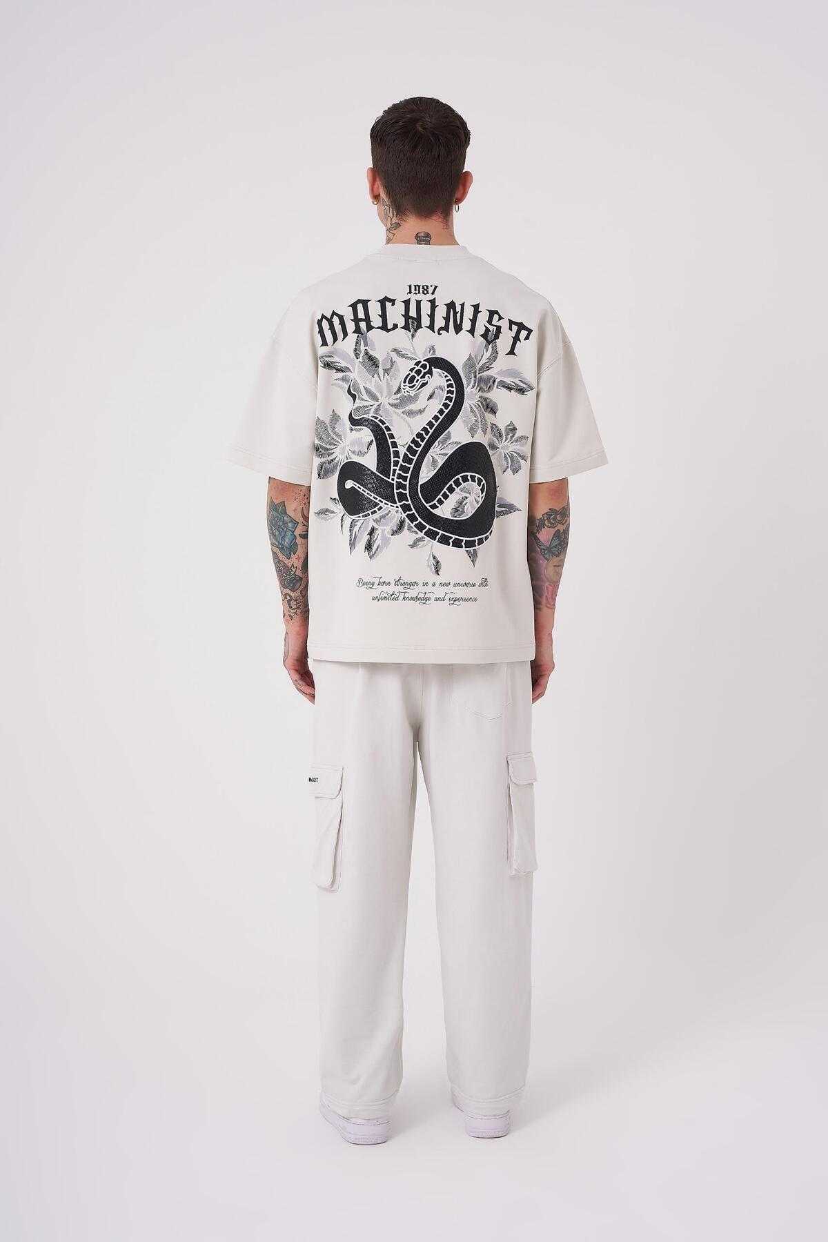 تیشرت اکرو سایز اُورسایز چاپ مار مردانه