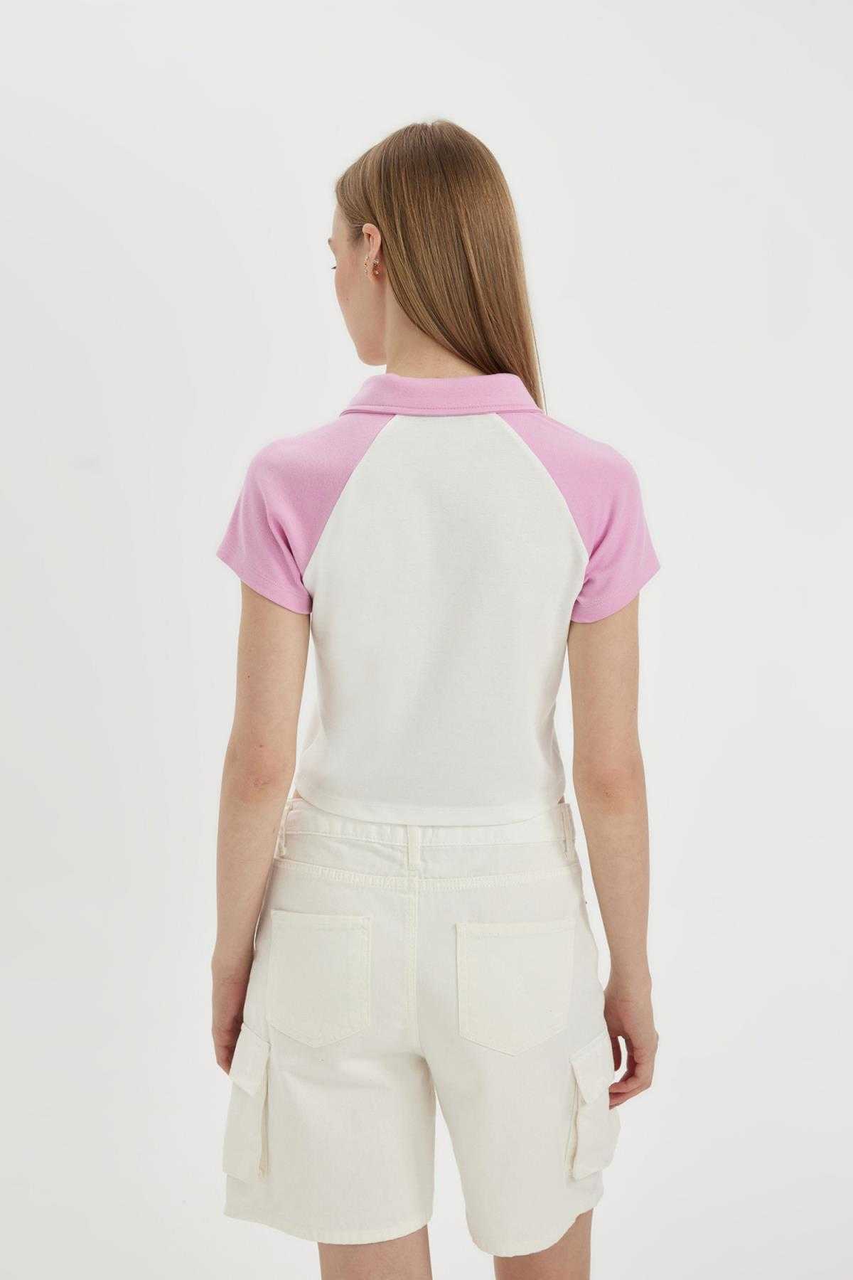 تیشرت آستین کوتاه طرح دار با شعار