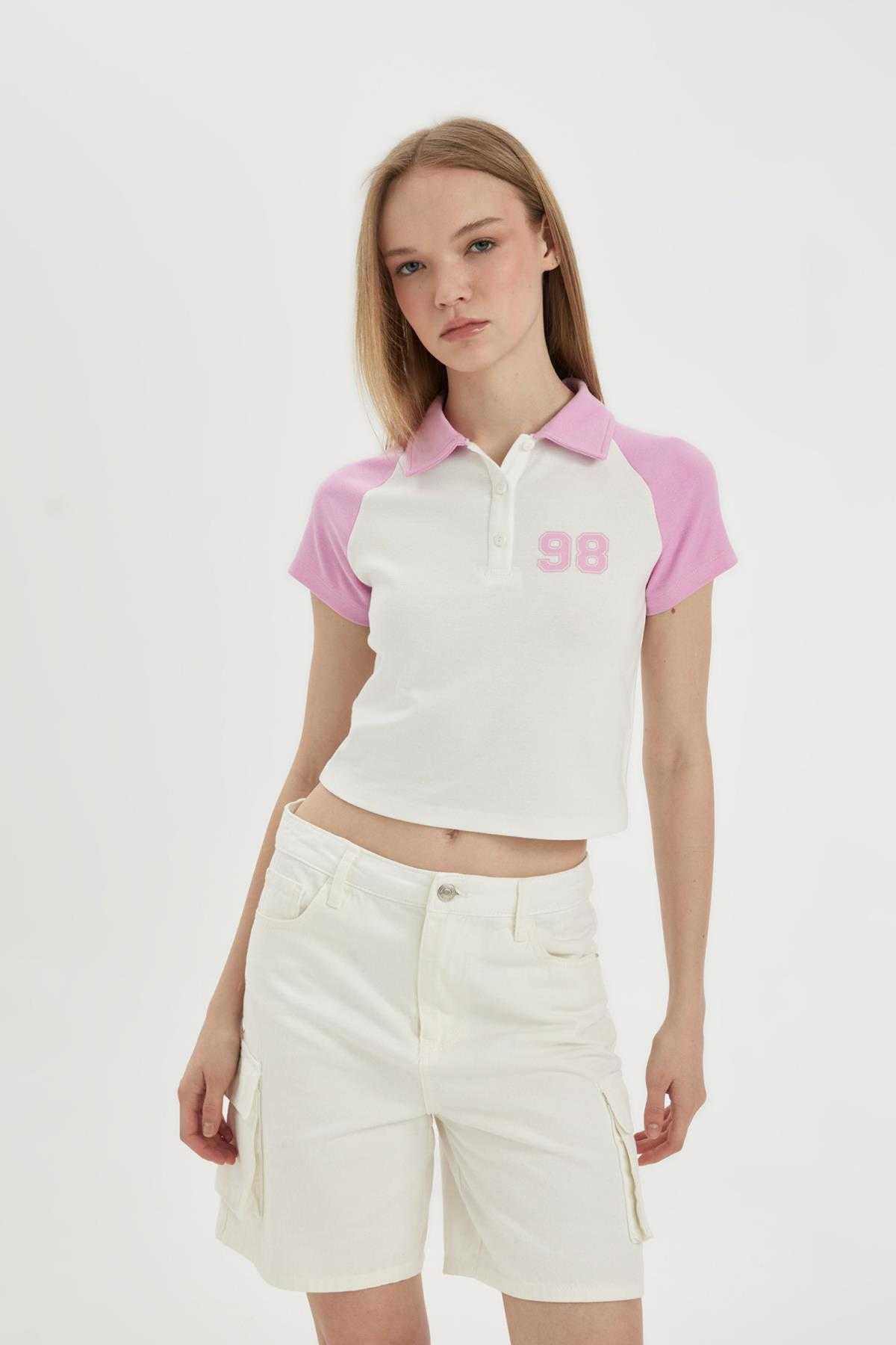 تیشرت آستین کوتاه طرح دار با شعار