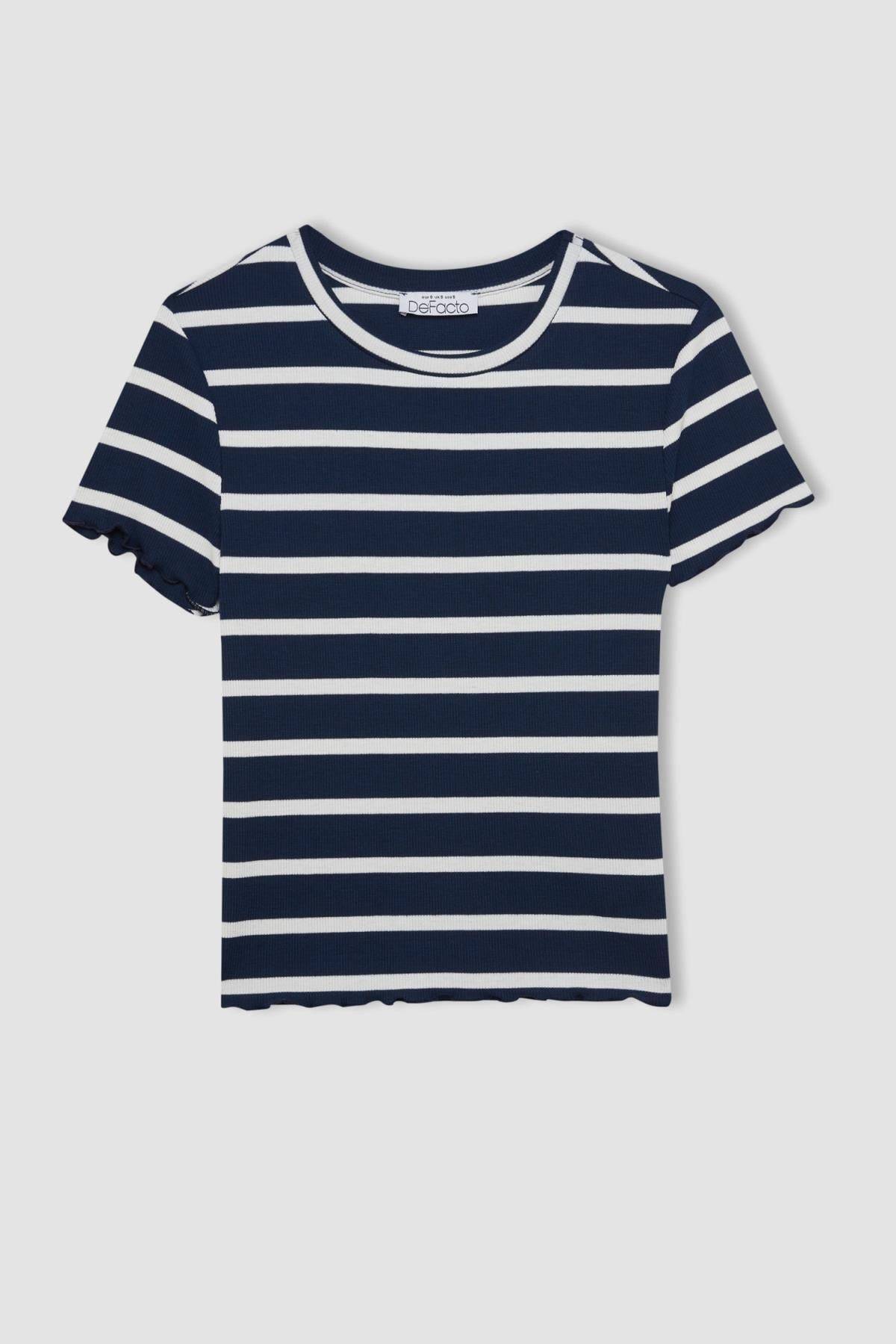 تیشرت آستین کوتاه راه راه یقه خدمه