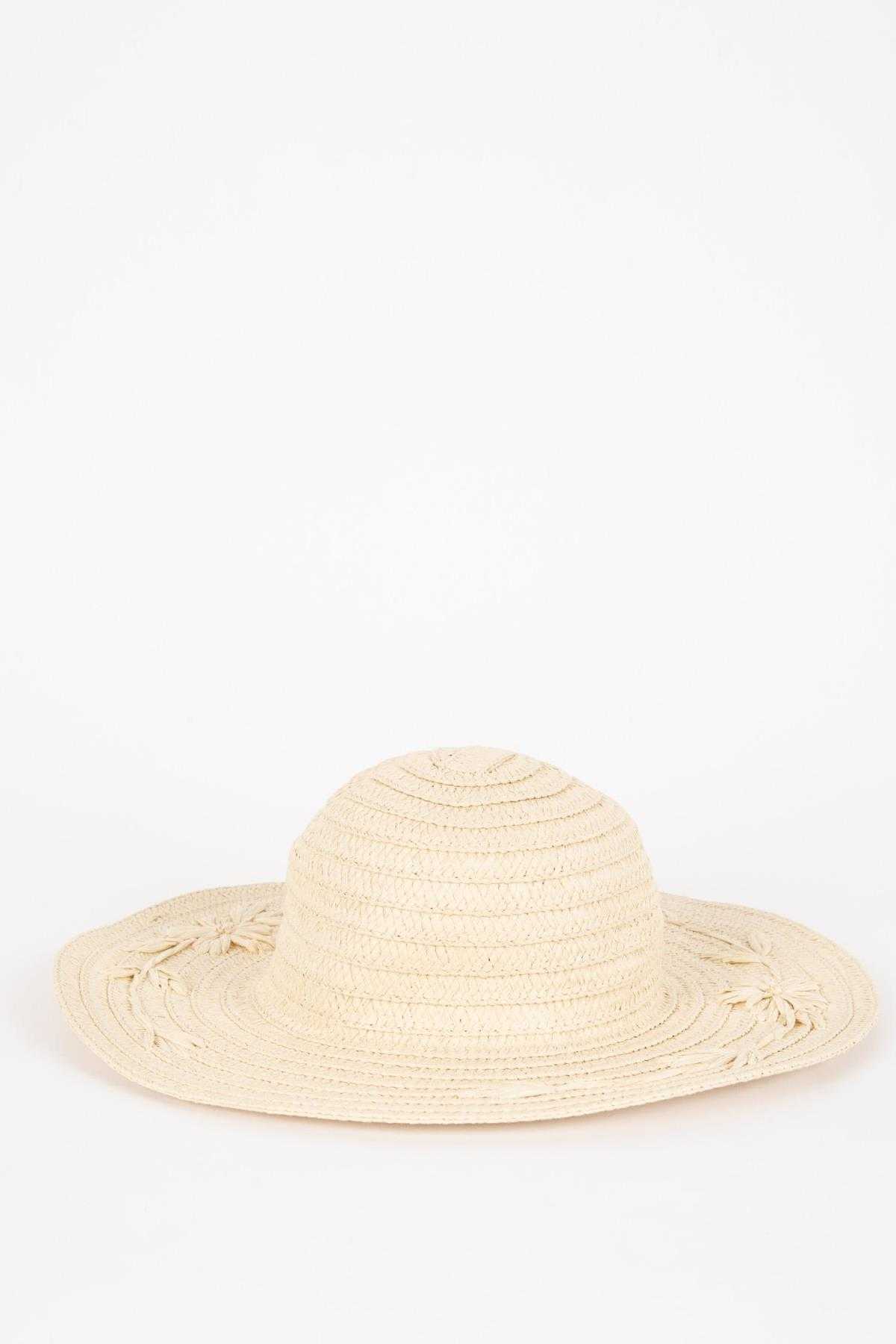 کلاه حصیری زنانه