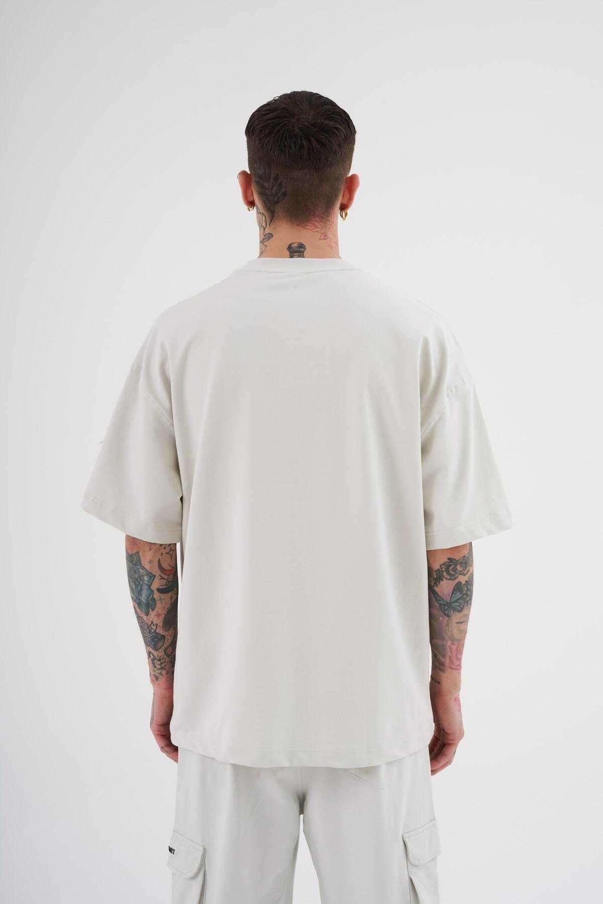 تیشرت مردانه اکرو سایز وصله دار چاپ شده