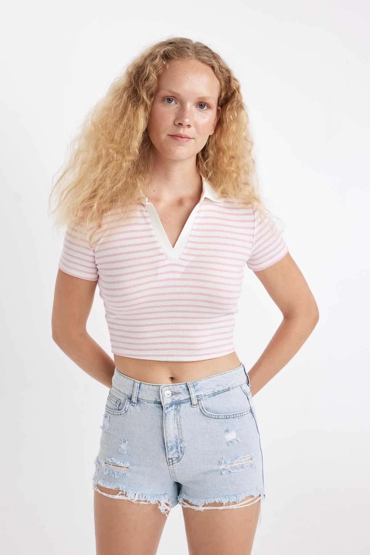 تیشرت آستین کوتاه با یقه پولو آجدار