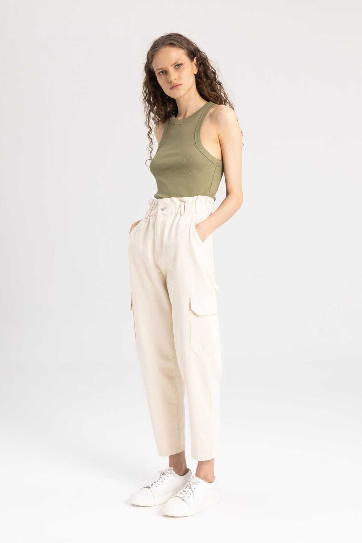 شلوار جین سفید کیسه کاغذی با جیب کمر بلند