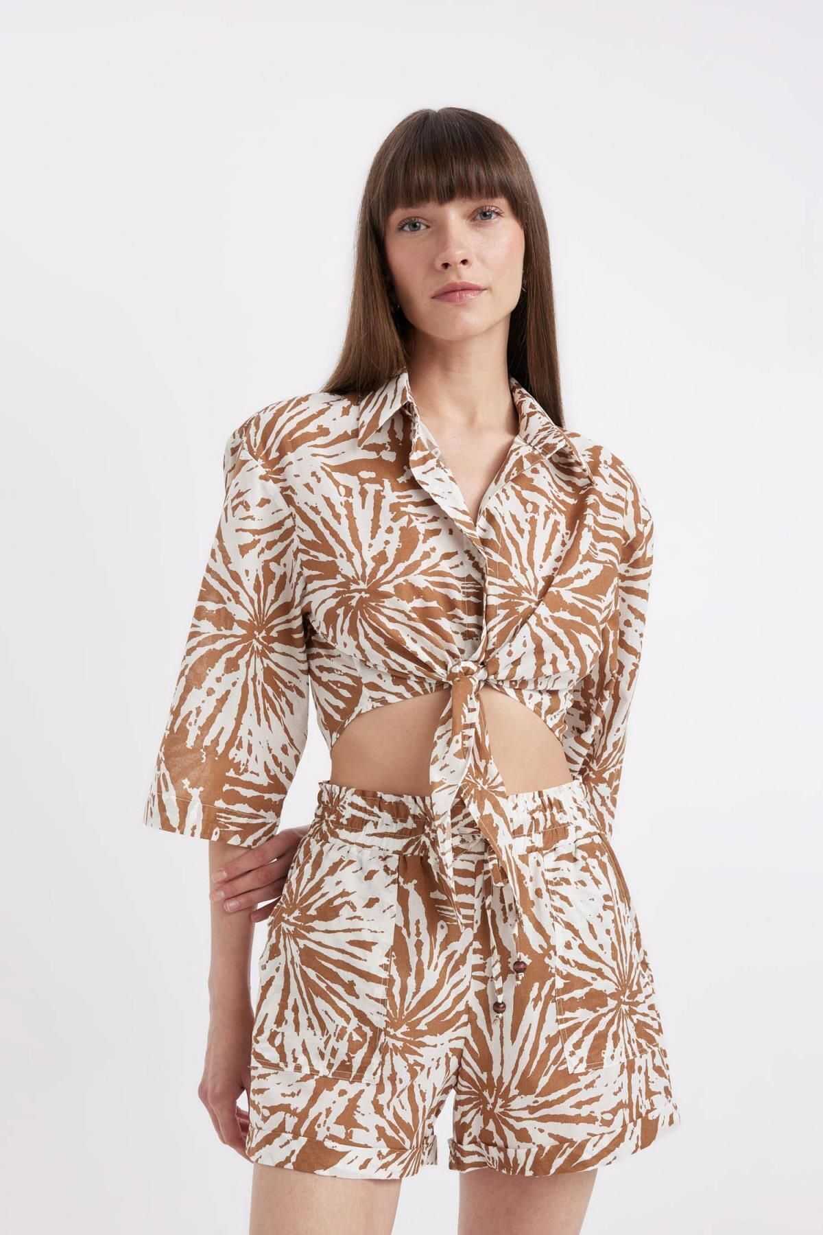 بلوز آستین کوتاه یقه پیراهن کراپ