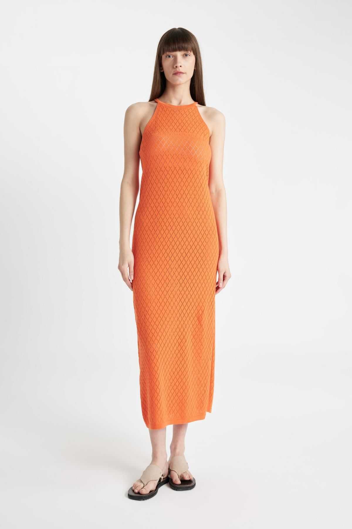 لباس یقه هالتر با تناسب معمولی