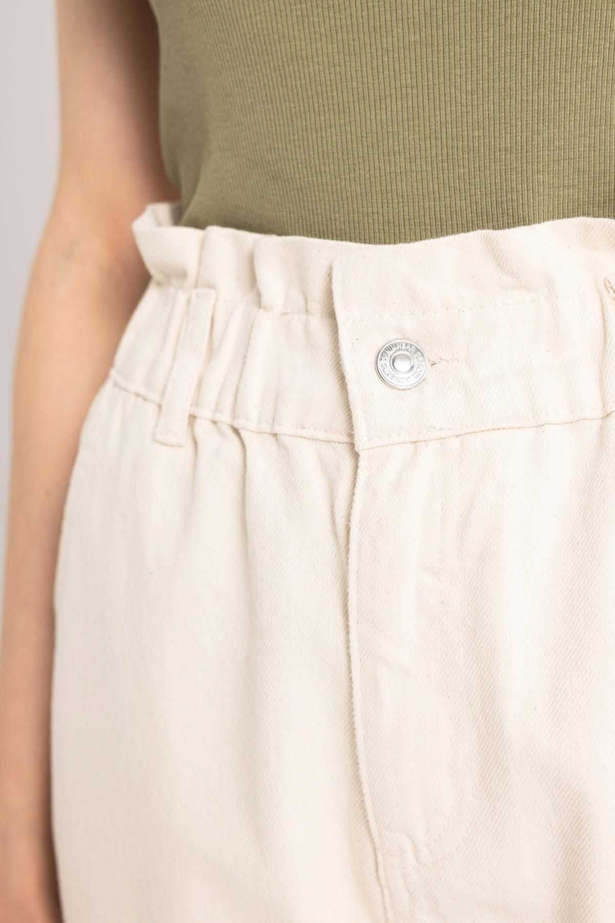 شلوار جین سفید کیسه کاغذی با جیب کمر بلند