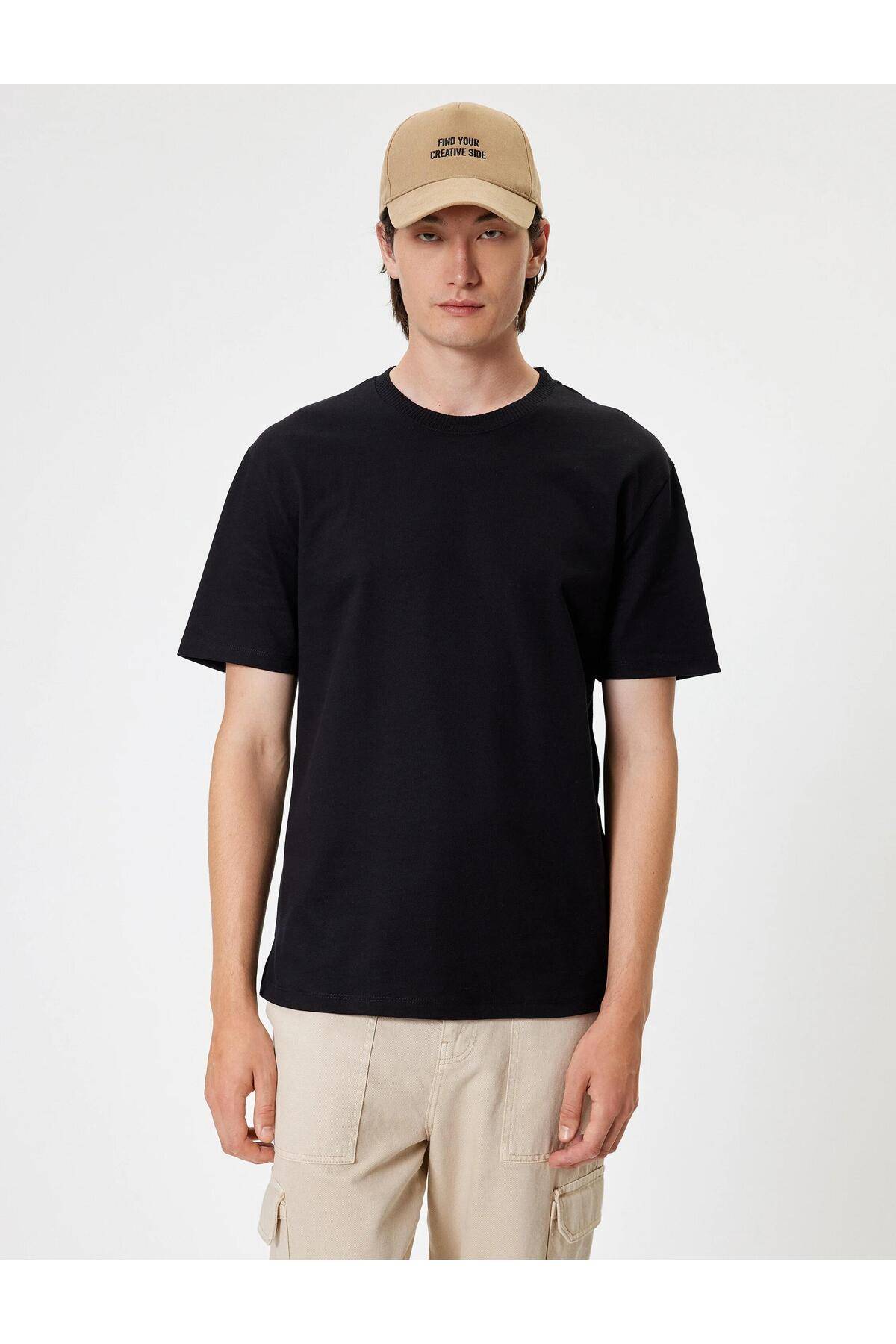 تیشرت پایه یقه خدمه آستین کوتاه نخی