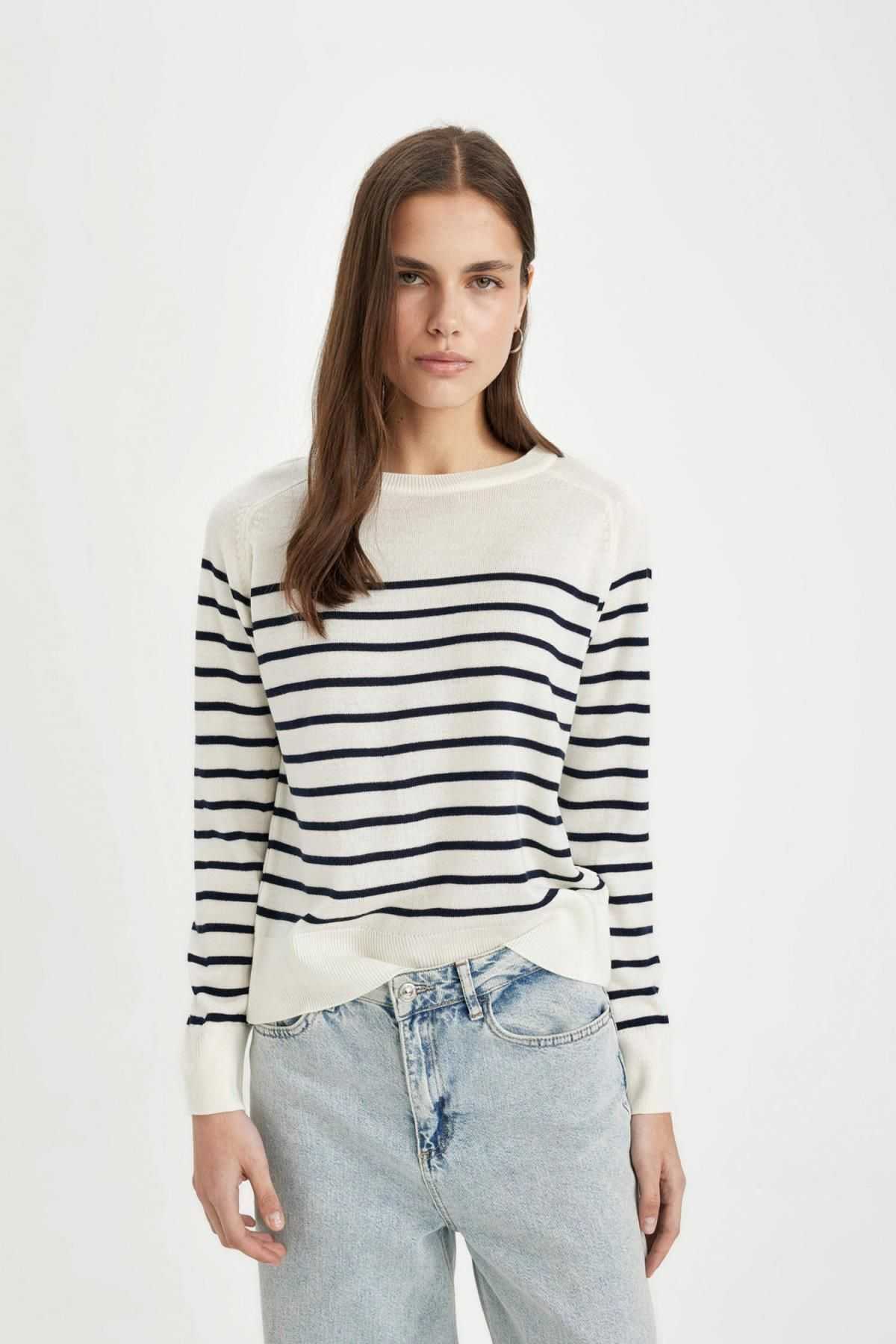 ژاکت یقه ای با تناسب معمولی