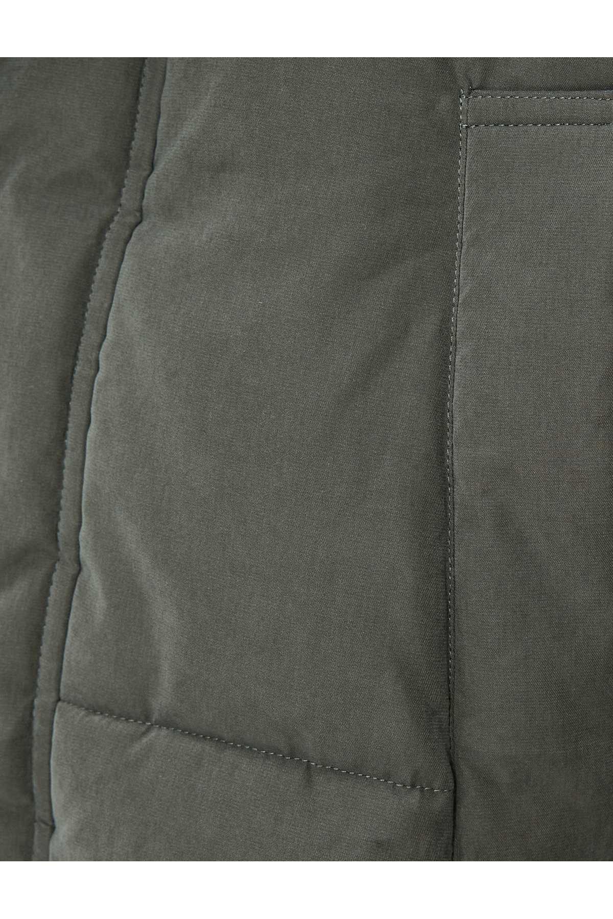 جیب زیپ دار ژاکت پف دار با جزئیات خز مصنوعی