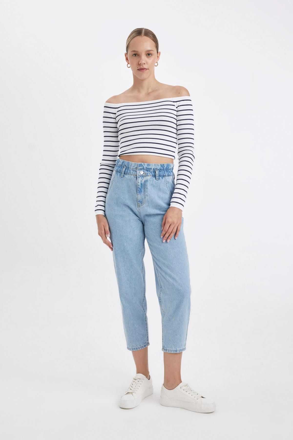 کیسه کاغذی با کمر بلند شلوار جین شسته