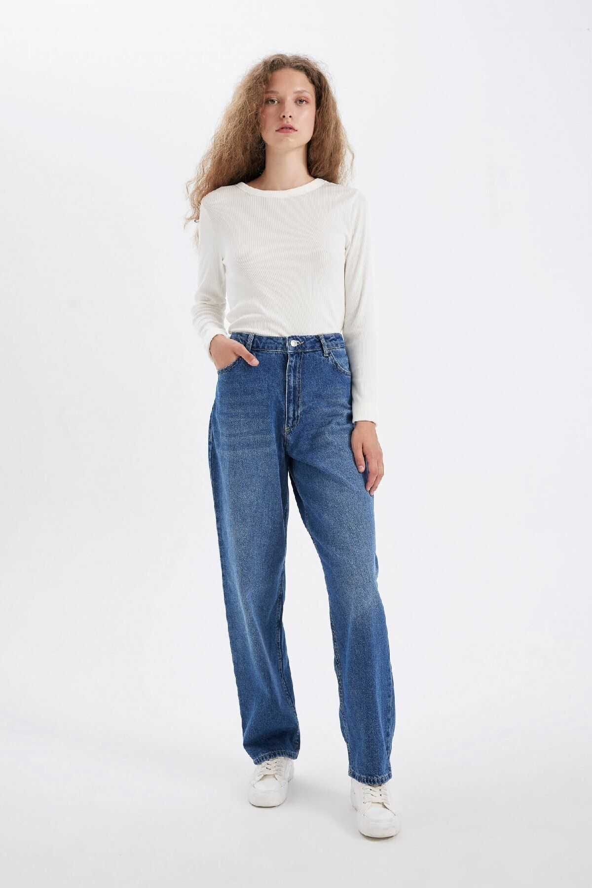 شلوار جین بلند گشاد با بادکنک مناسب