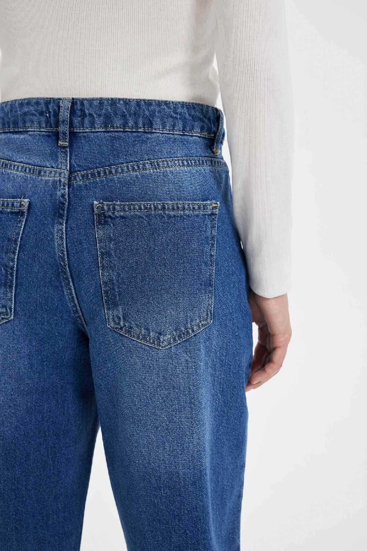 شلوار جین بلند گشاد با بادکنک مناسب