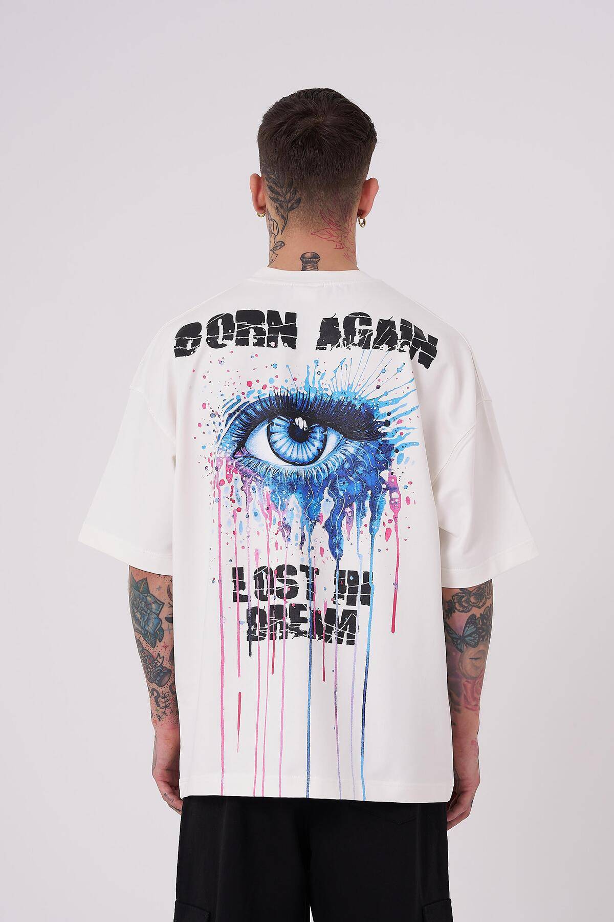 تیشرت مردانه طوسی با چاپ بزرگ Lost in Dream