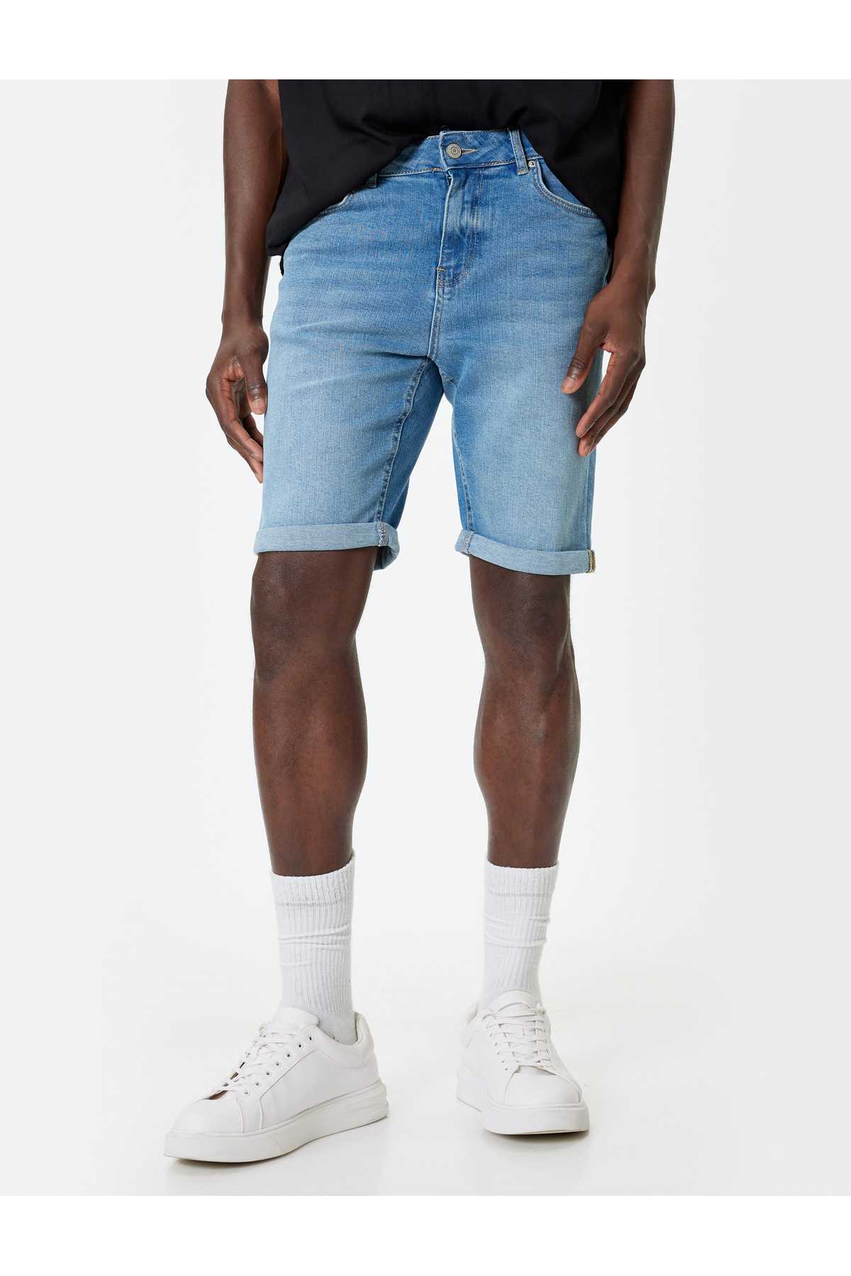 جیب دکمه ای شلوارک جین برمودا باریک با جزئیات