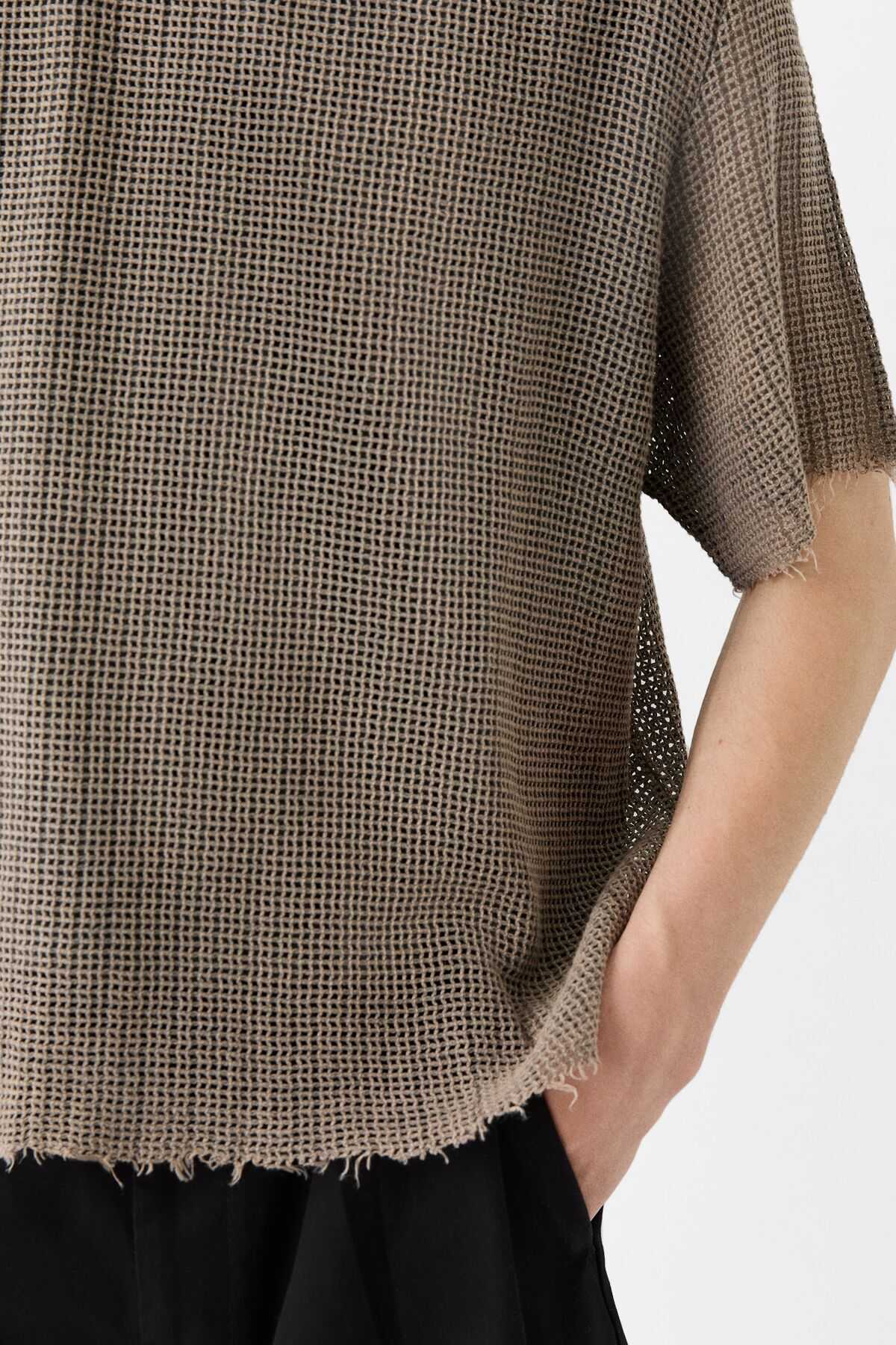 تیشرت توری آستین کوتاه