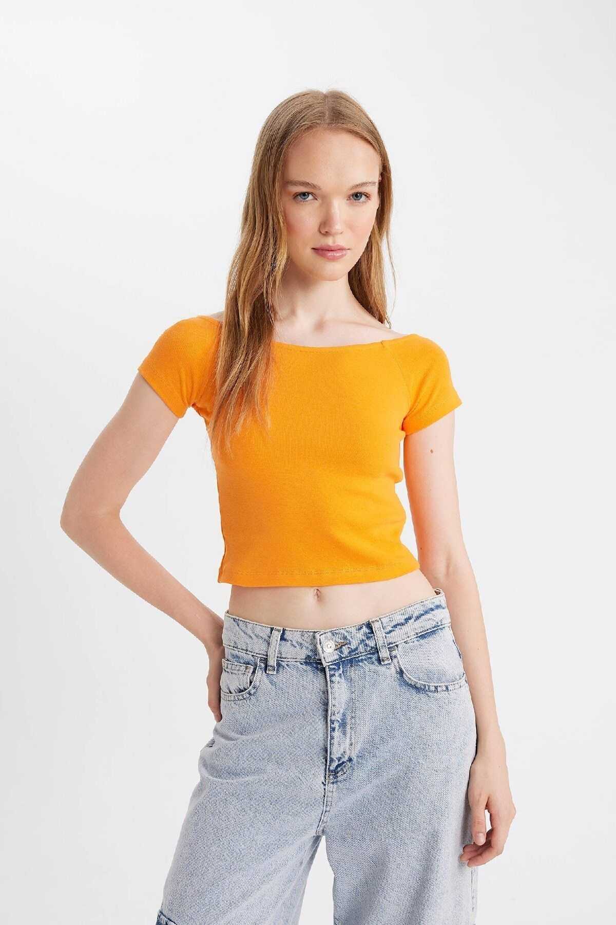 تیشرت آستین کوتاه آجدار شیک