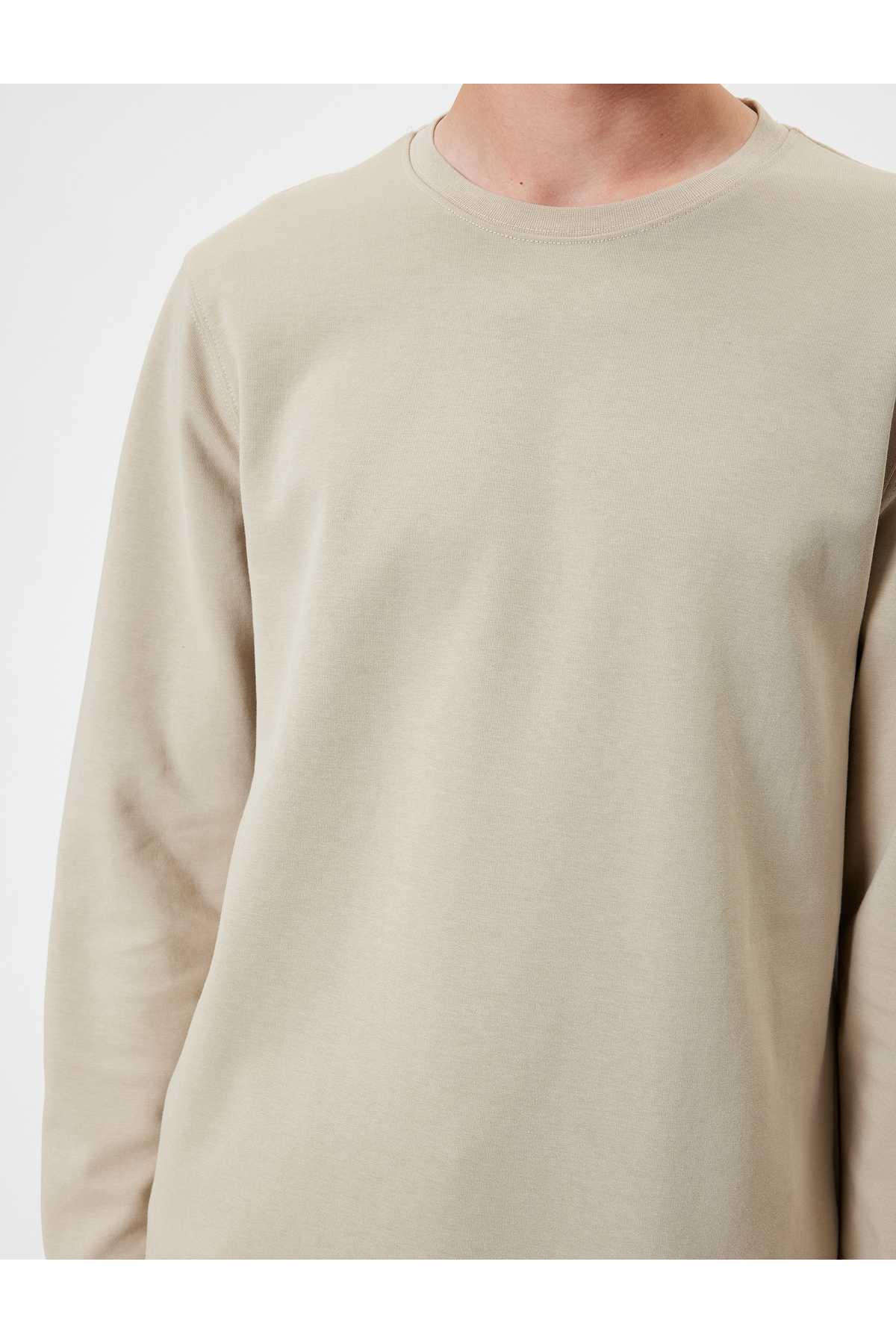 سویشرت یقه خدمه آستین بلند نخی پایه