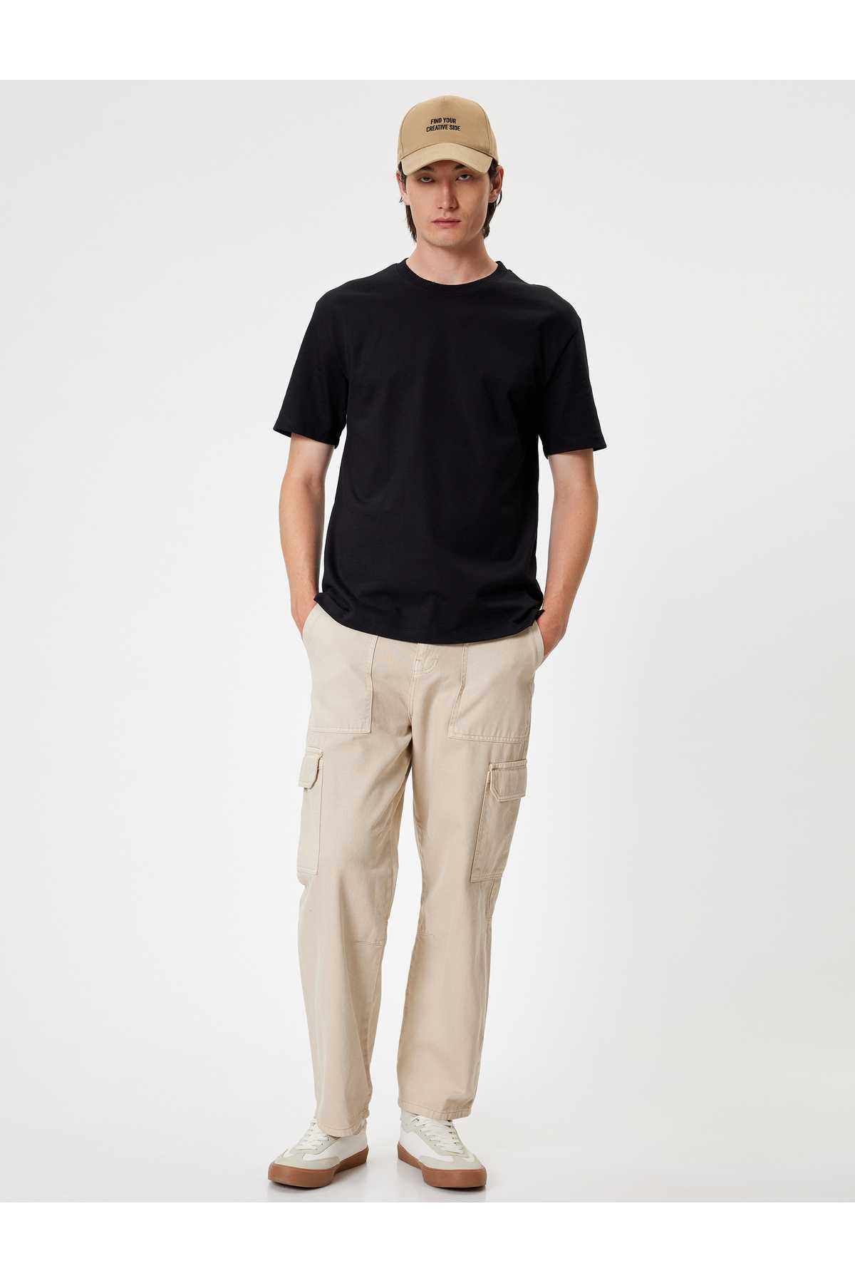 تیشرت پایه یقه خدمه آستین کوتاه نخی