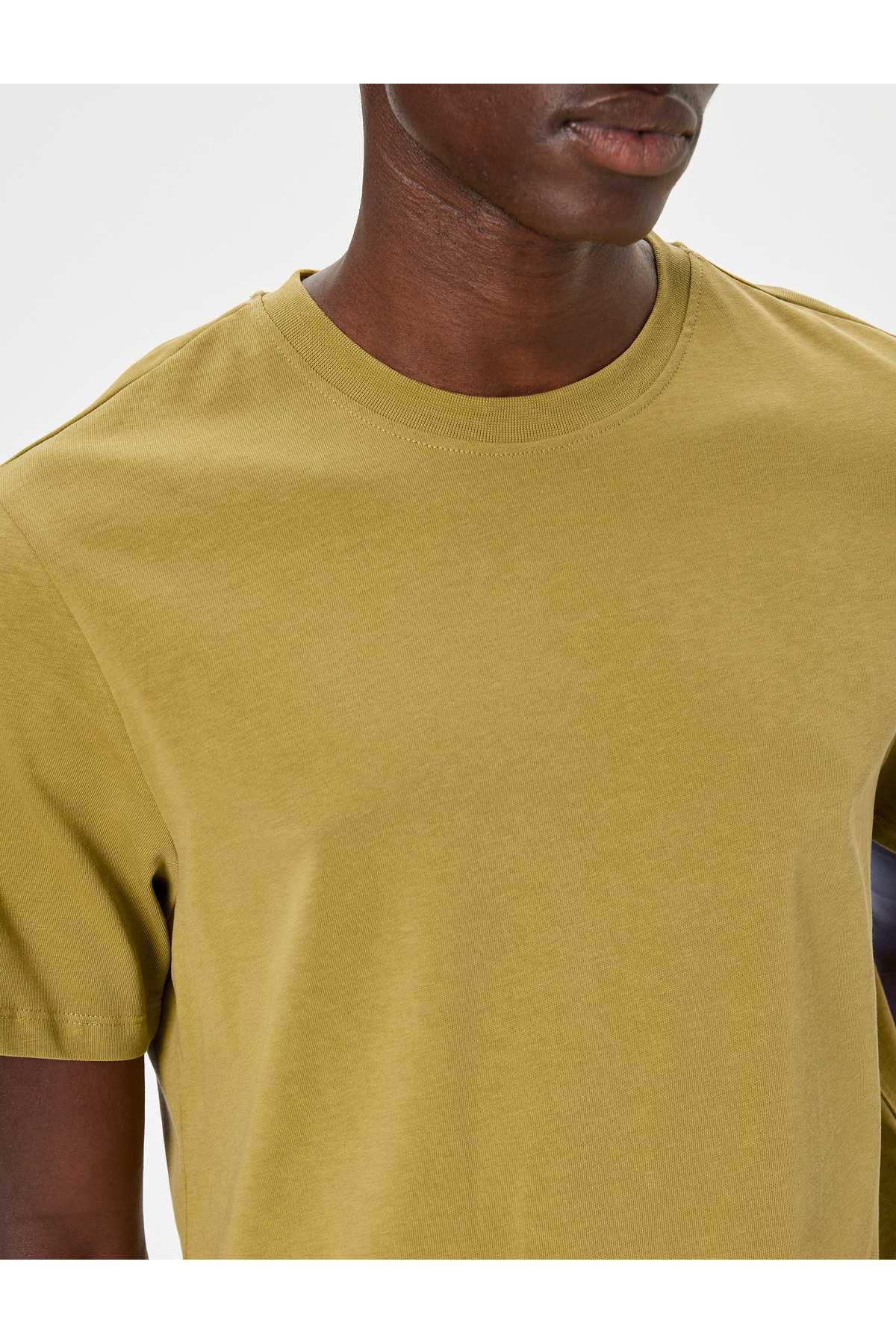 تیشرت پایه یقه خدمه آستین کوتاه نخی