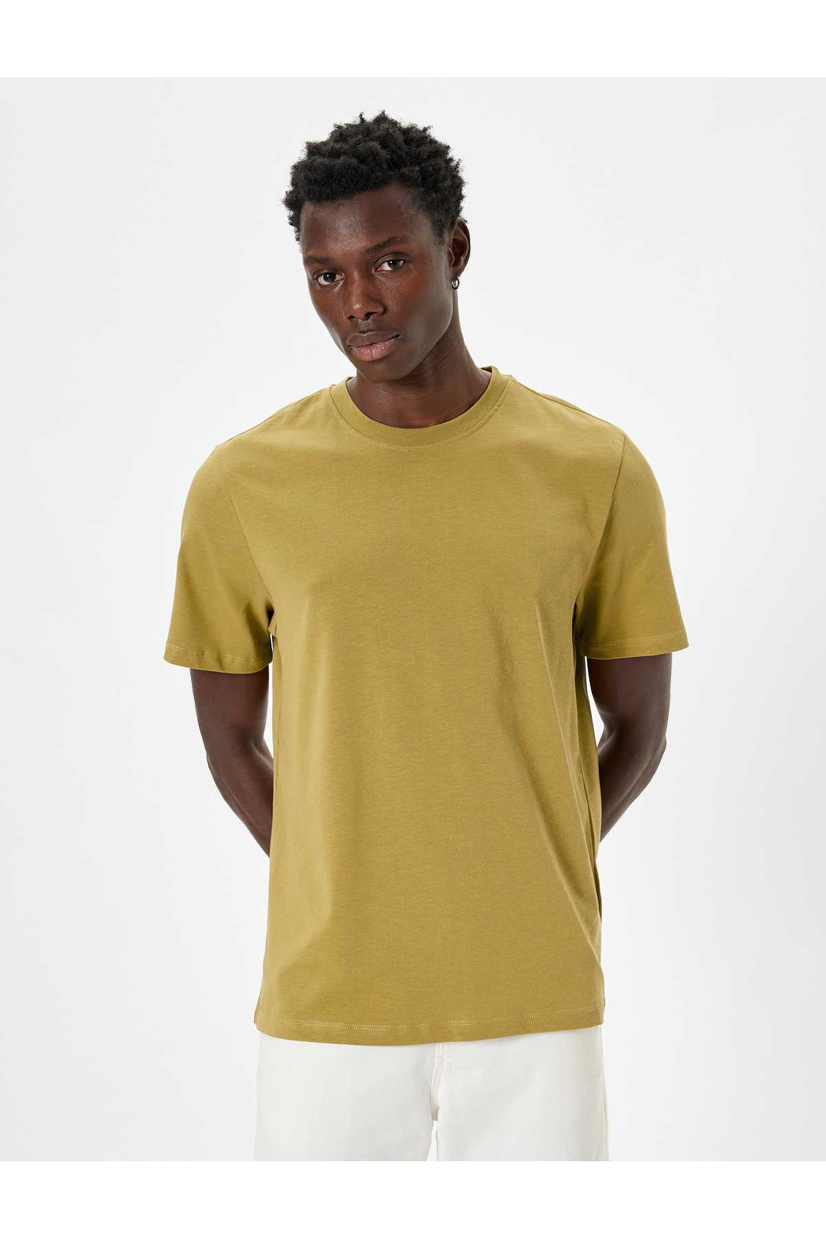 تیشرت پایه یقه خدمه آستین کوتاه نخی