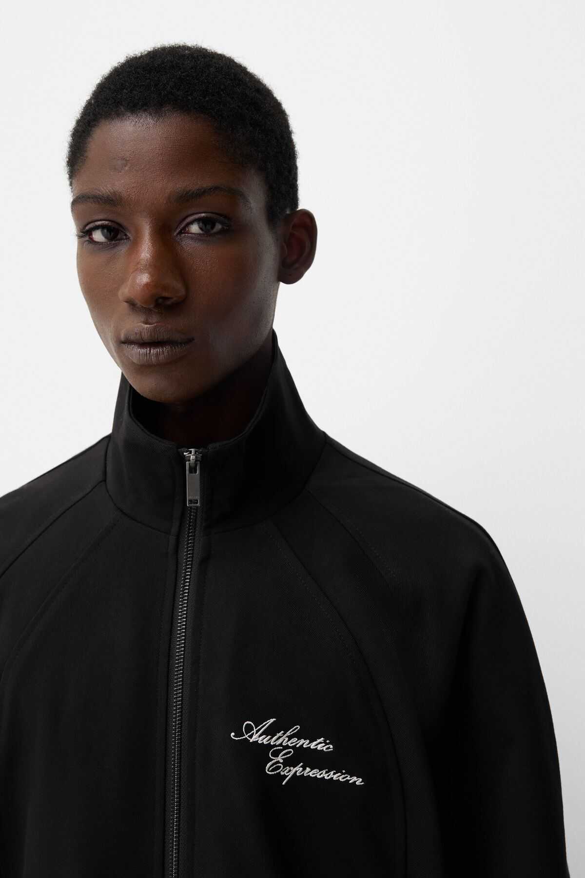 ژاکت گلدوزی شده