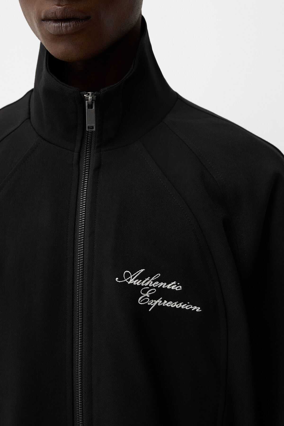 ژاکت گلدوزی شده