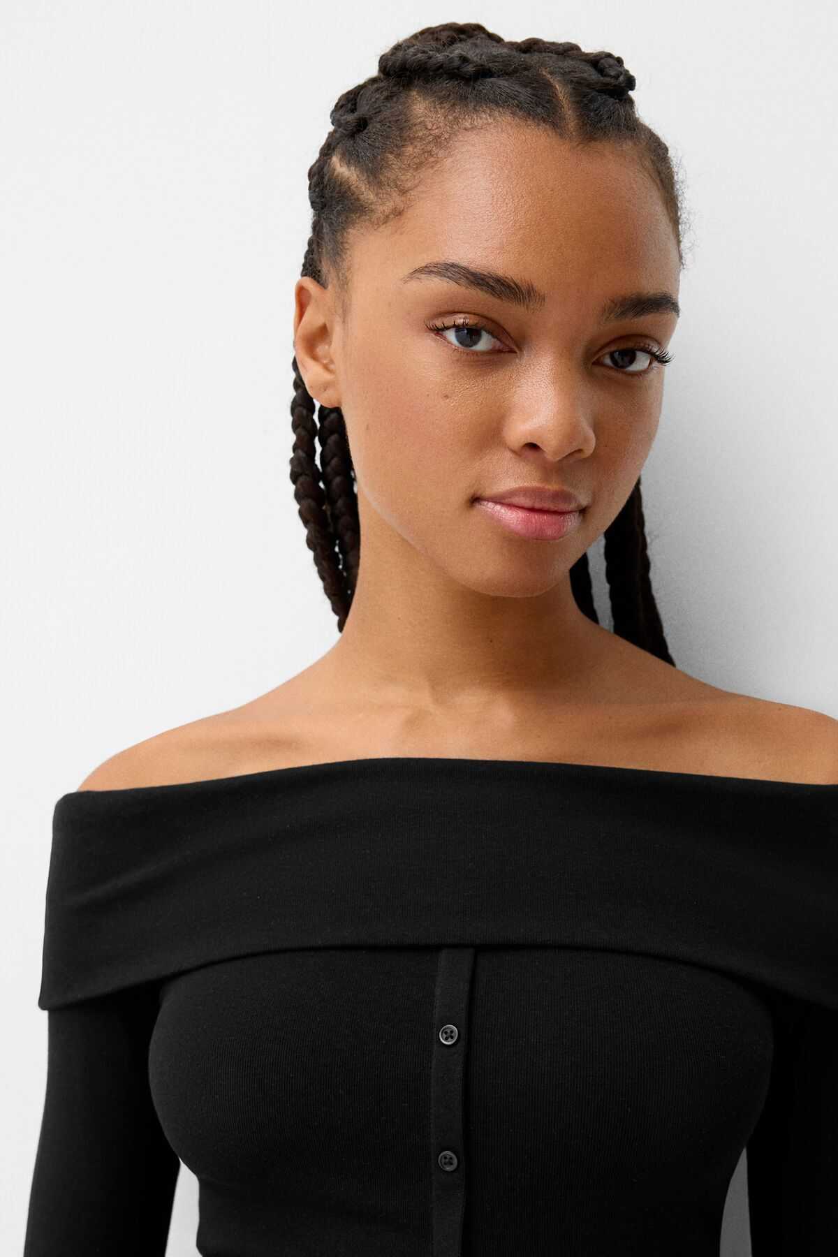 تیشرت آستین بلند دکمه دار