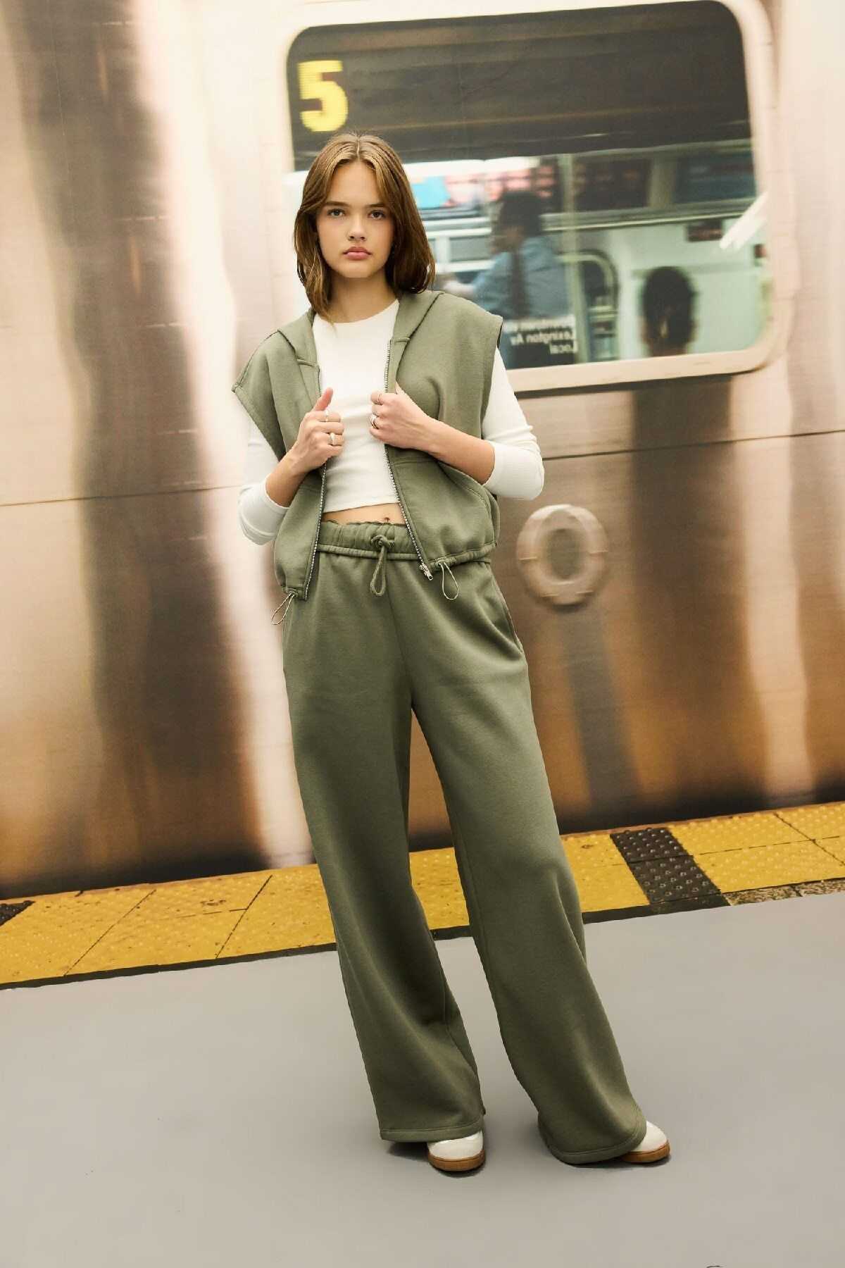 جیب کمری الاستیک با ساق گشاد خنک D6336ax24au