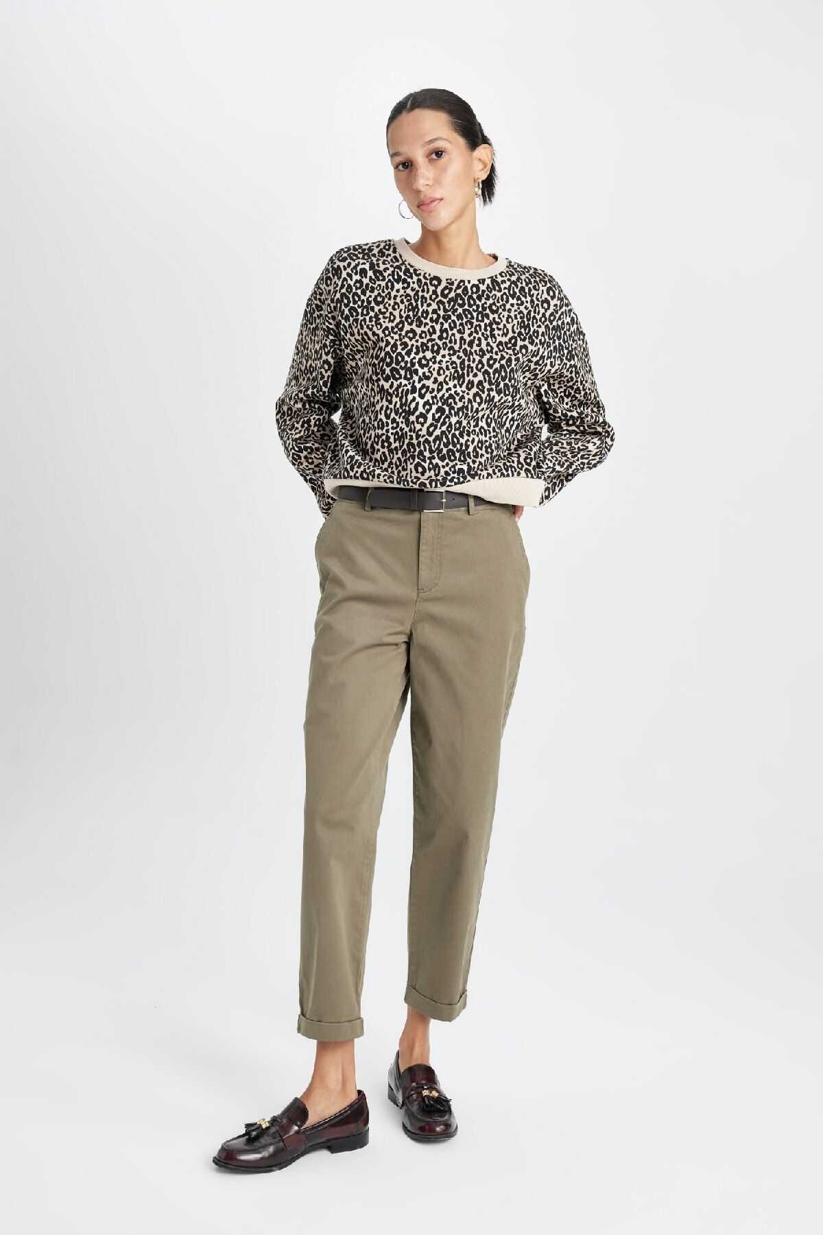 شلوار گاباردین جیبی هویجی مناسب D7413ax24au